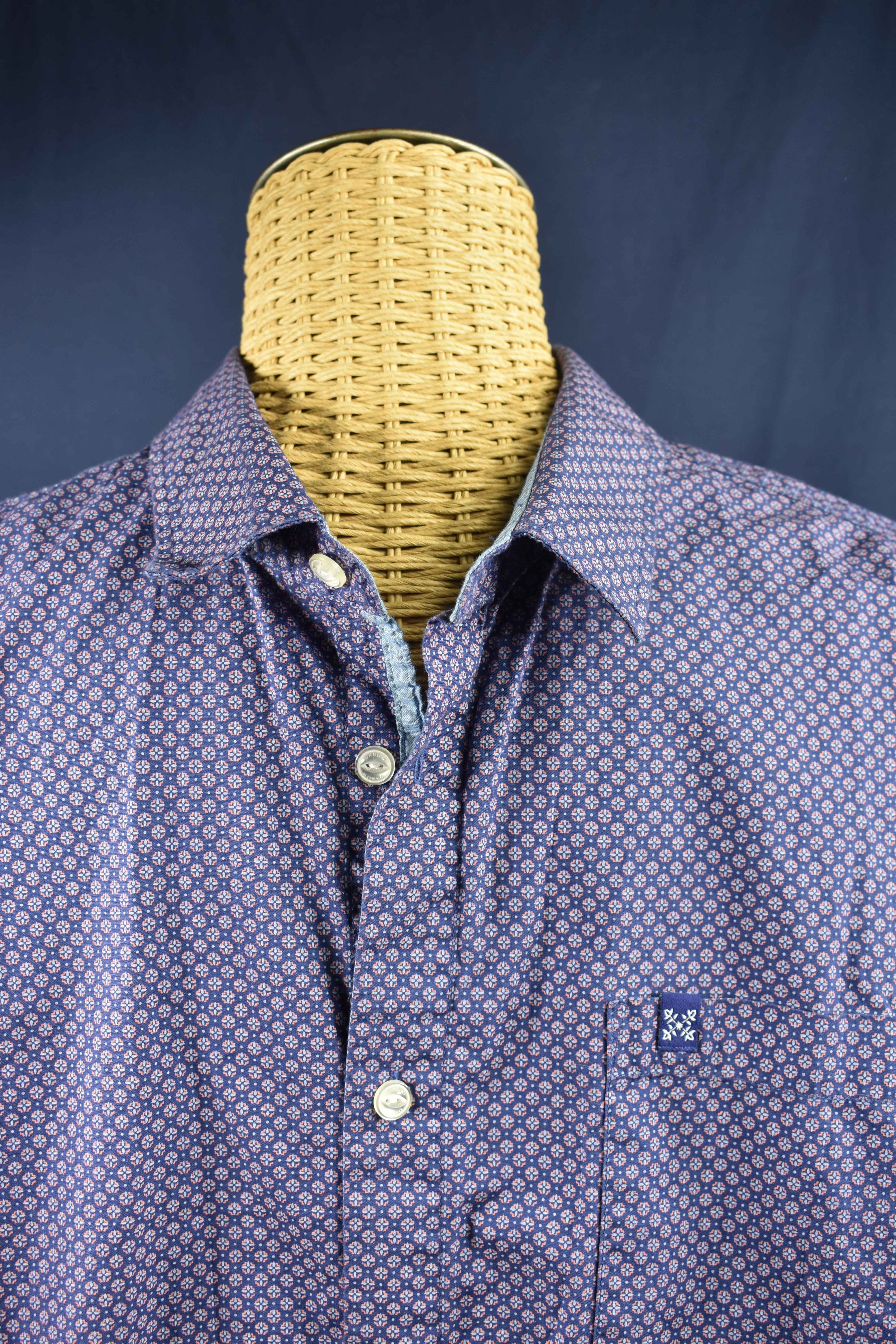 Voir photo 3 de Chemise homme OXBOW Mérignac France, mauve, taille XXL, manches courtes 100 % coton à fins motifs. Chemise homme OXBOW Mérignac France, mauve, taille XXL, manches courtes 100 % coton à fins motifs. Très bon état reconditionné photo 3