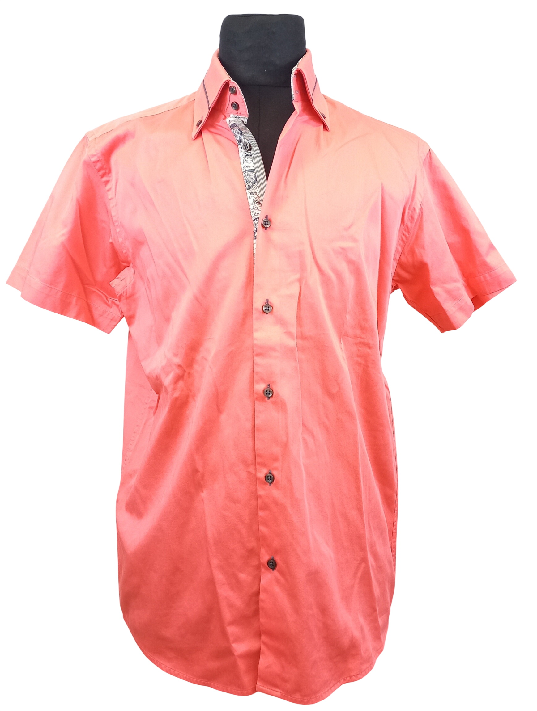 Acheter Chemise homme "STUDIO ARMAND THIERRY"couleur corail manches courtes col classique coupe ajustée T-L Très bon état - 10,90 € Chemise homme "STUDIO ARMAND THIERRY"couleur corail manches courtes col classique coupe ajustée T-L Très bon état reconditionné disponible sur Label Emmaüs
