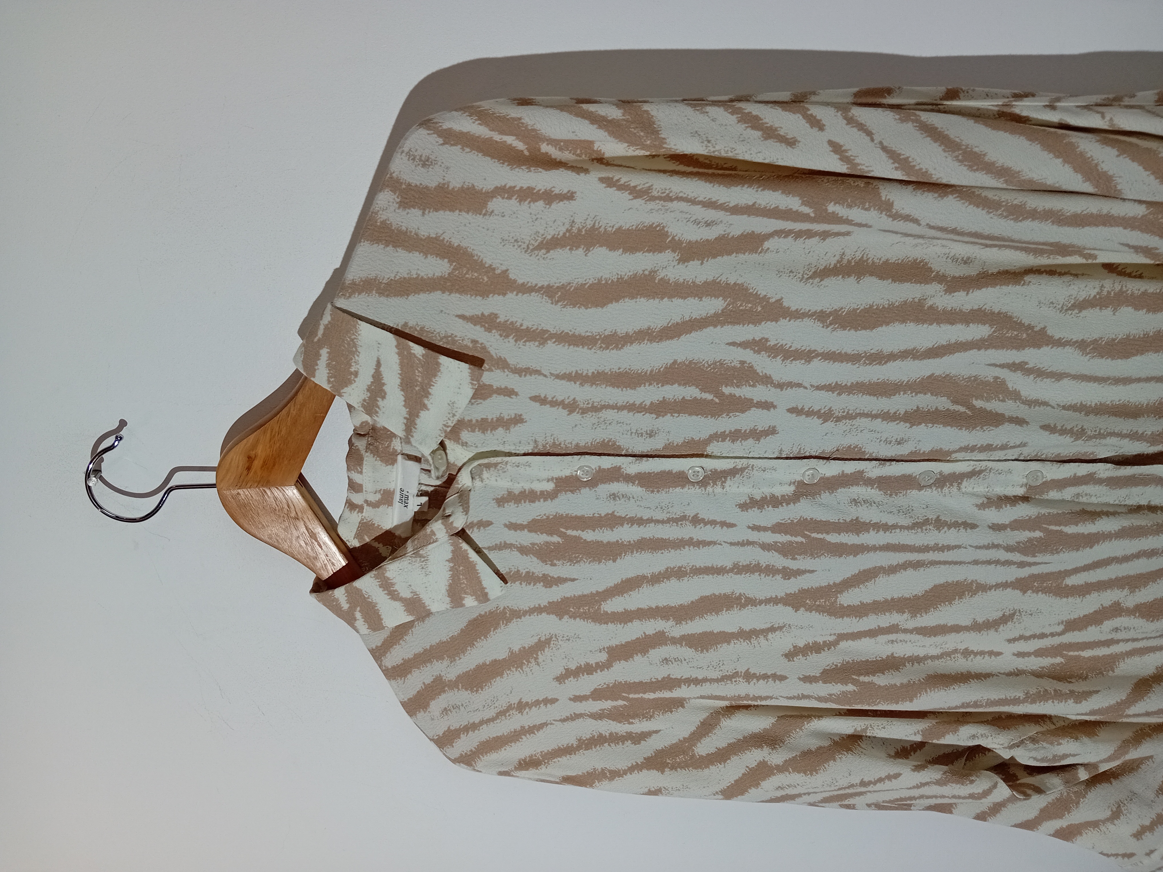 Voir photo 3 de Chemise Laure + Max Motif Imprimé Beige L (T5517) Chemise Laure + Max Motif Imprimé Beige L (T5517) Très bon état reconditionné photo 3