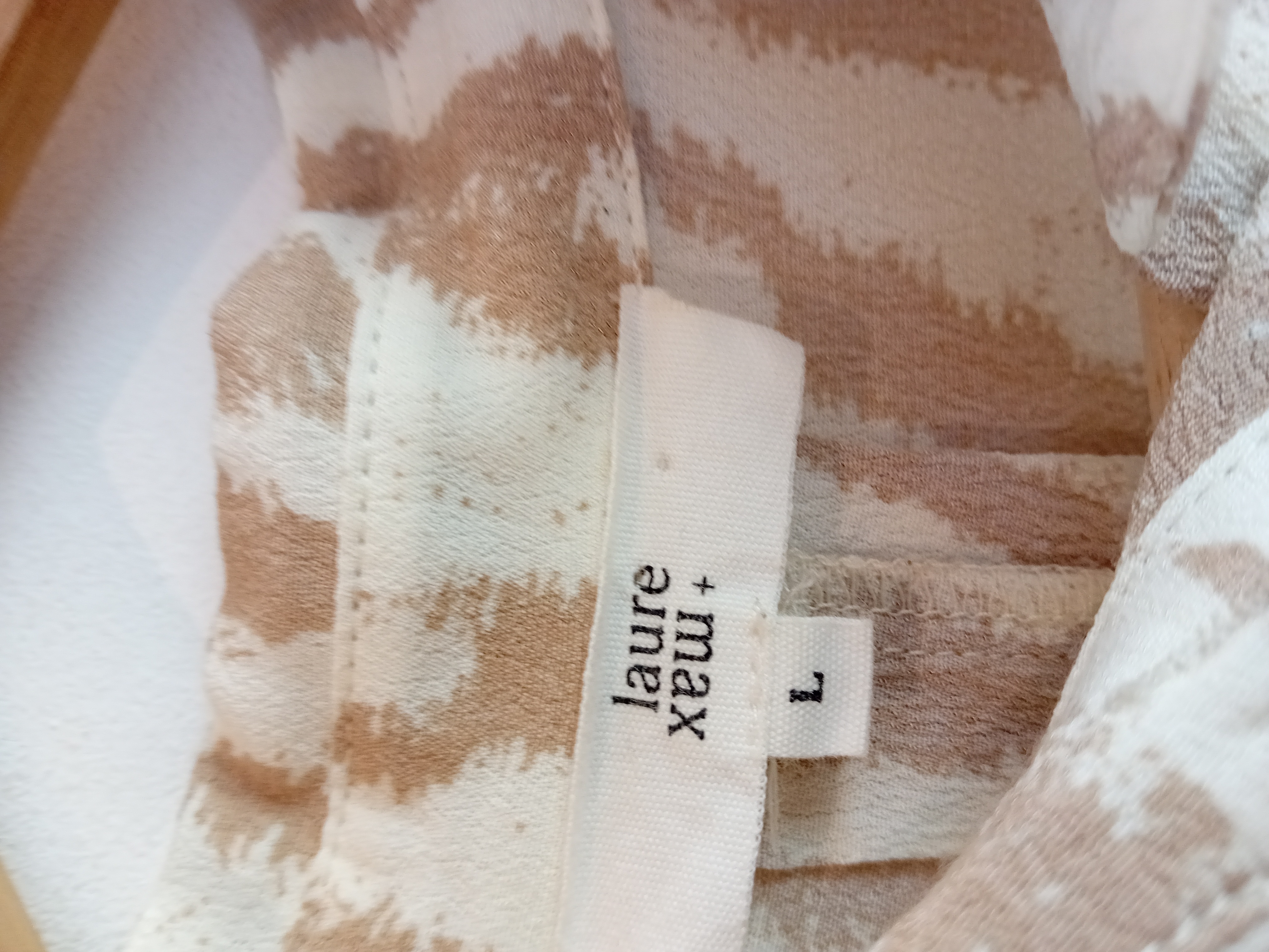 Voir photo 5 de Chemise Laure + Max Motif Imprimé Beige L (T5517) Chemise Laure + Max Motif Imprimé Beige L (T5517) Très bon état reconditionné photo 5