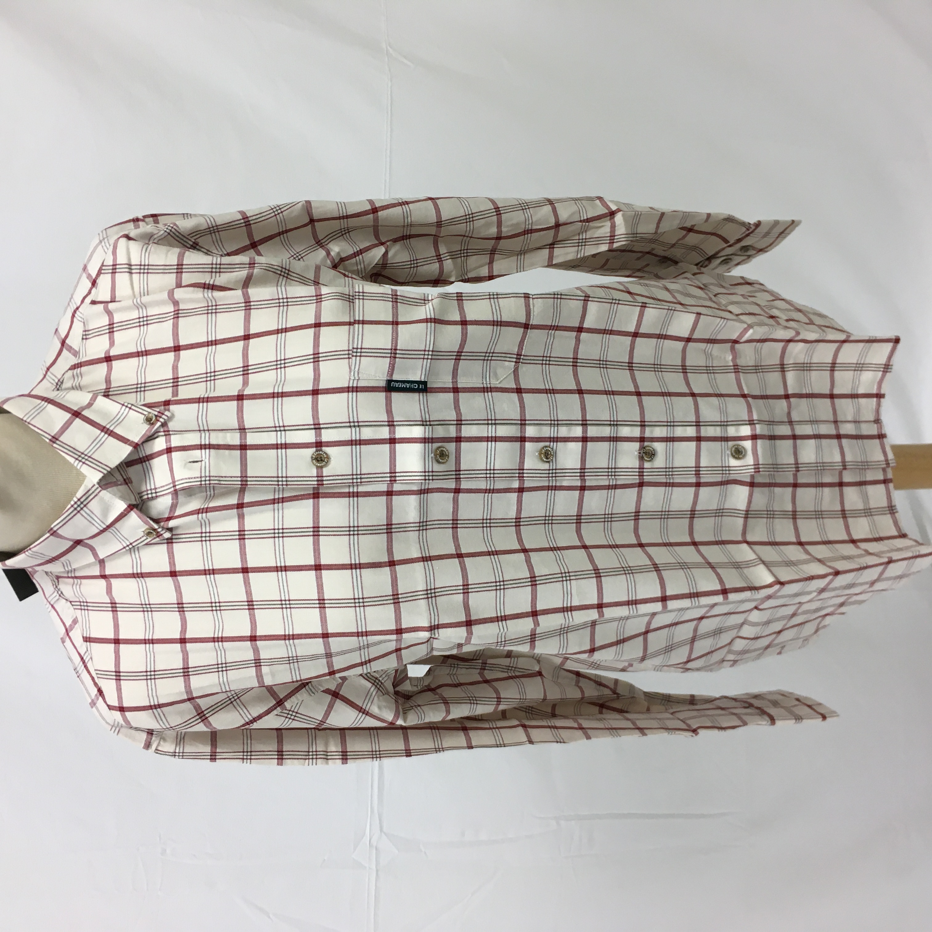 chemise le chameau lizeray - M Parfait état - 16,00 € chemise le chameau lizeray - M Parfait état reconditionné disponible sur Label Emmaüs