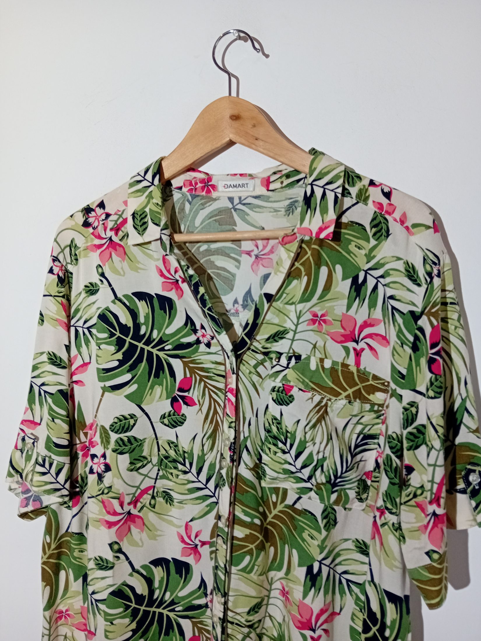 Voir photo 3 de Chemise Longue À Motif Tropical Damart 48 (T5975) Chemise Longue À Motif Tropical Damart 48 (T5975) Très bon état reconditionné photo 3