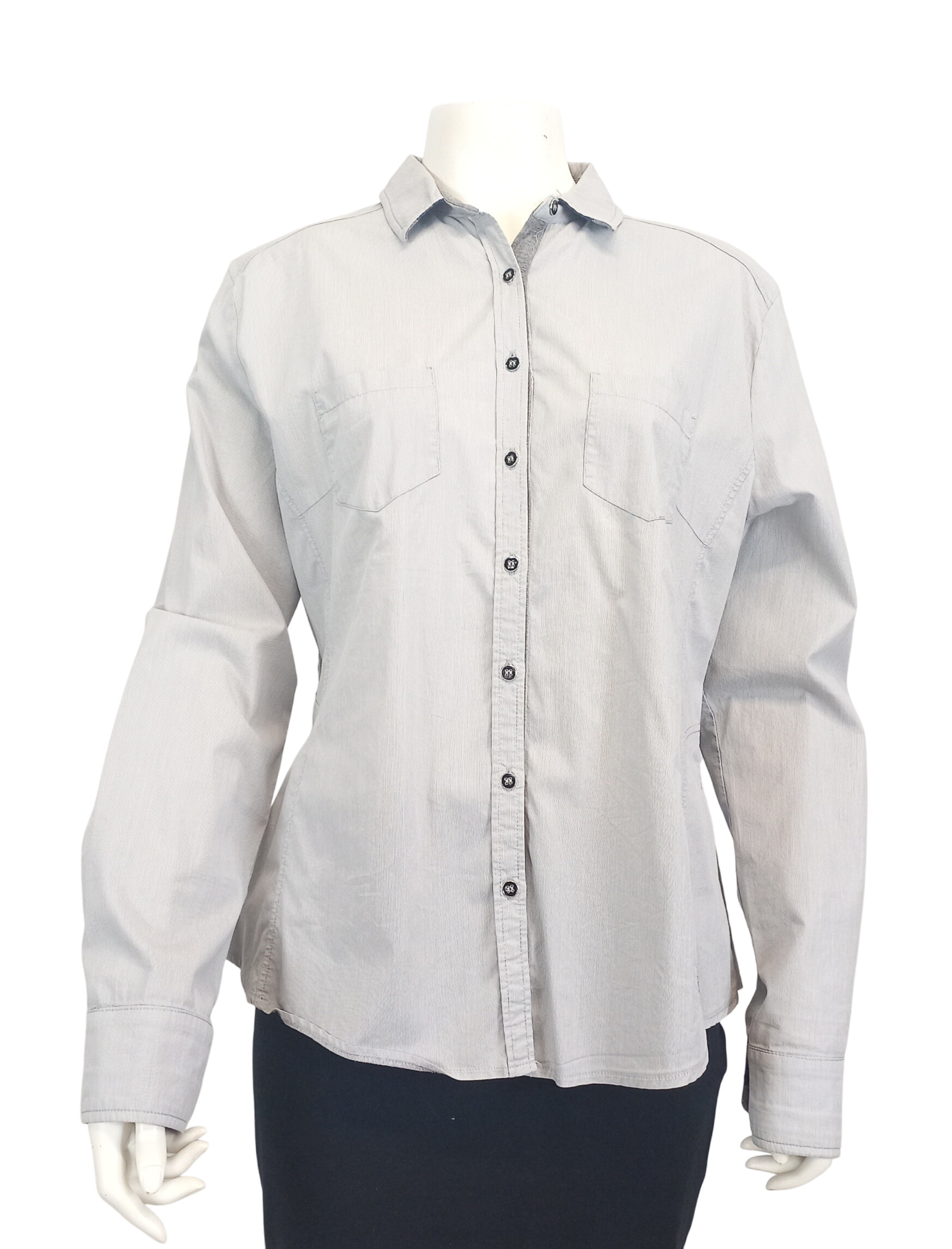 Acheter Chemise MISE AU GREEN Taille 3 Parfait état - 11,90 € Chemise MISE AU GREEN Taille 3 Parfait état reconditionné disponible sur Label Emmaüs