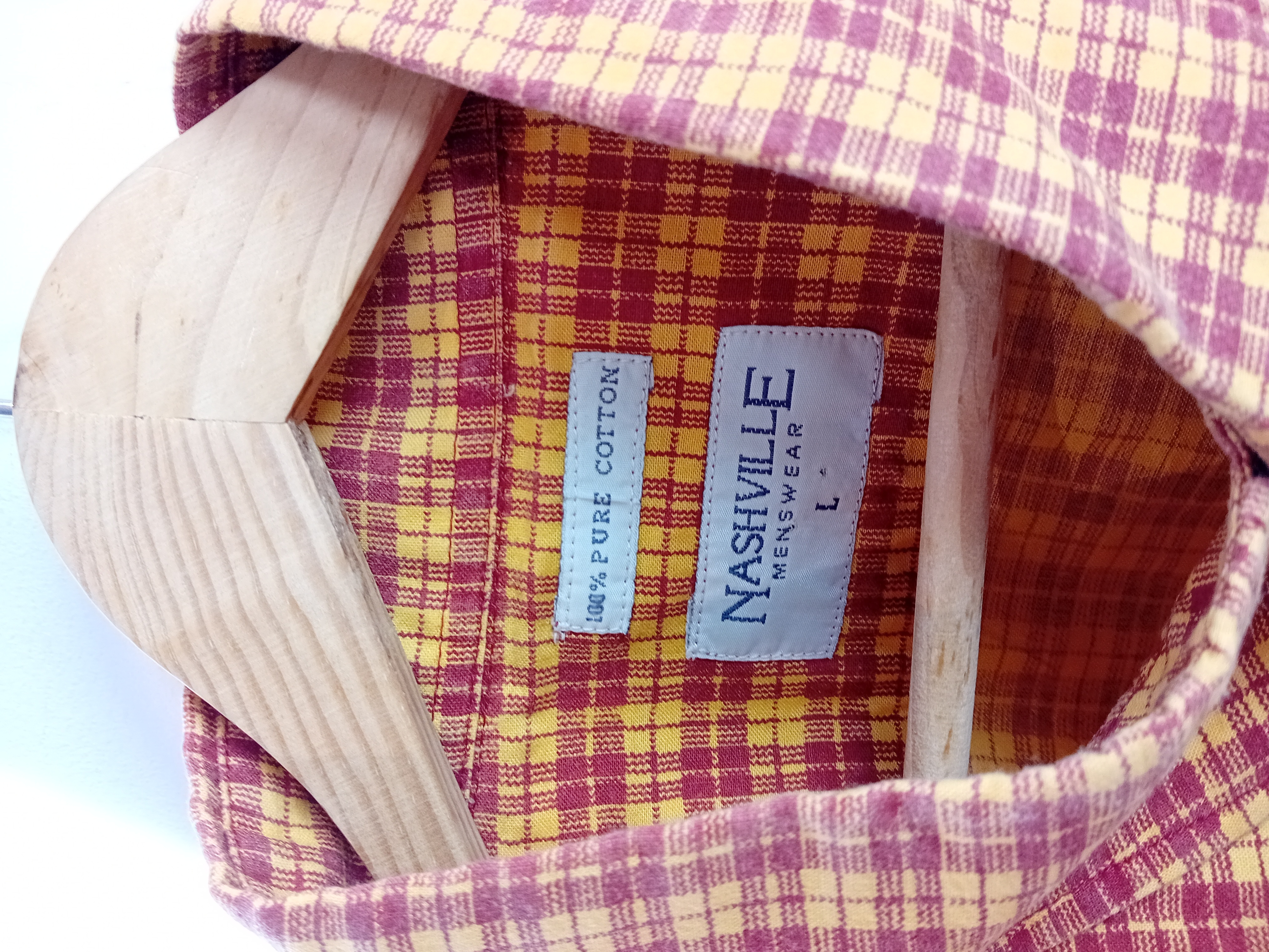 Voir photo 4 de Chemise Nashville Menswear À Carreaux Rouge Et Jaune En Coton L (T4526) Chemise Nashville Menswear À Carreaux Rouge Et Jaune En Coton L (T4526) Très bon état reconditionné photo 4