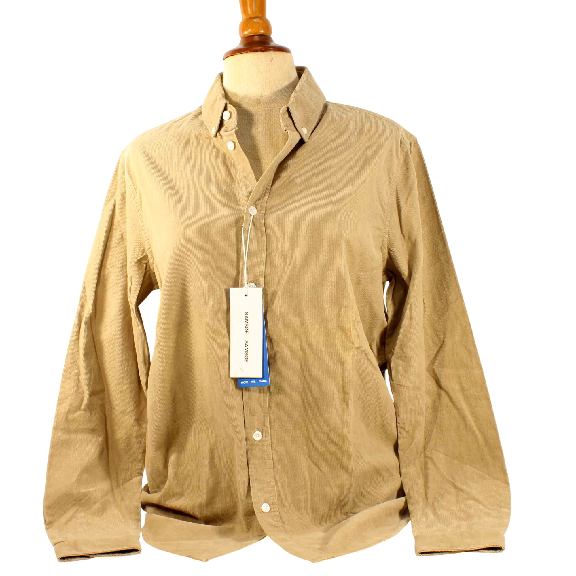 Chemise SamsoeTS encolure 37 (2) Parfait état - 28,00 € Chemise SamsoeTS encolure 37 (2) Parfait état reconditionné disponible sur Label Emmaüs