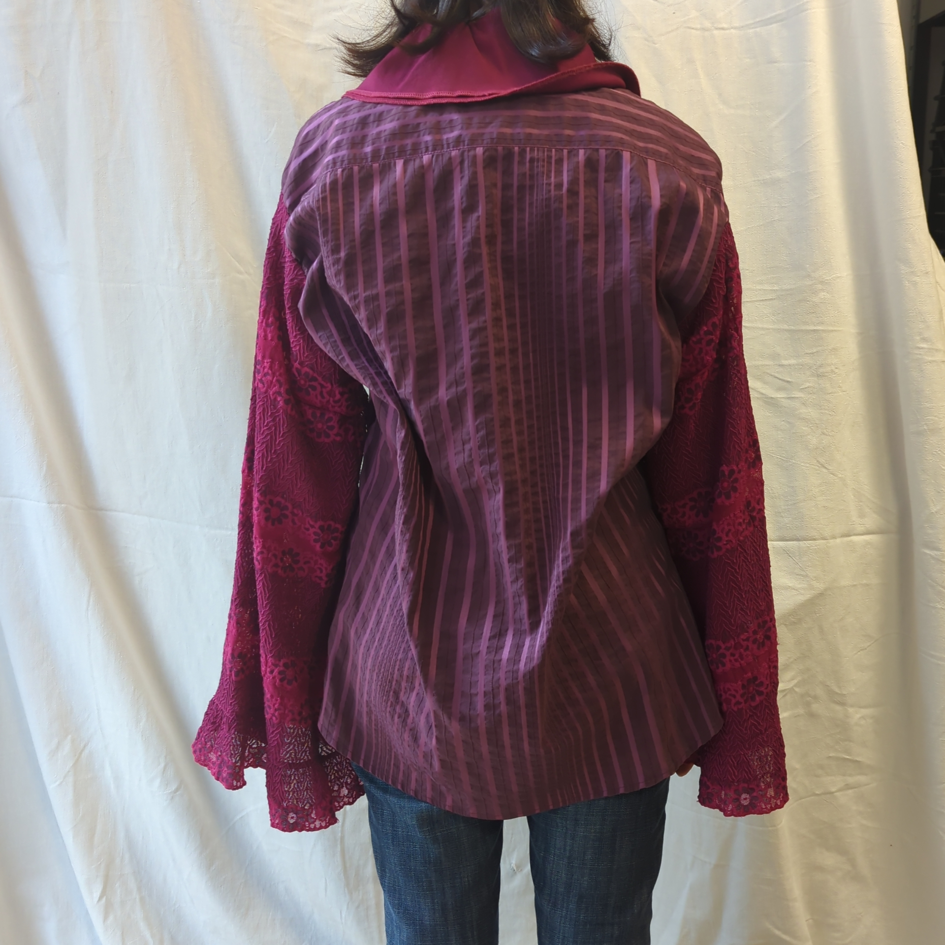 Voir photo 6 de Chemise violette de créatrice - Collection Upcyclée CartouCirc Chemise violette de créatrice - Collection Upcyclée CartouCirc Parfait état reconditionné photo 6