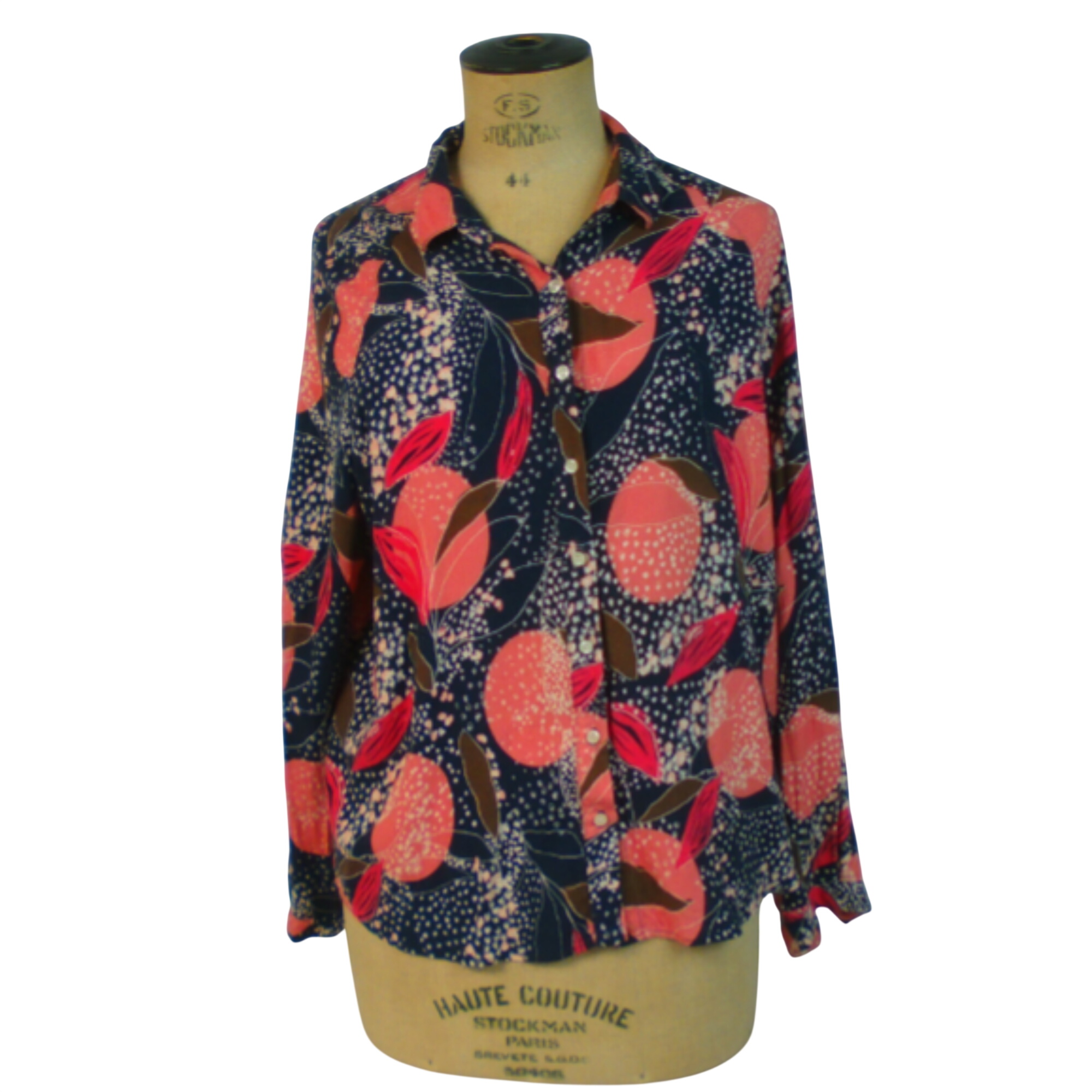 Acheter Chemisier MAT DE MISAINE, motifs bleus, rose et blanc, taille 40 Bon état - 10,00 € Chemisier MAT DE MISAINE, motifs bleus, rose et blanc, taille 40 Bon état reconditionné disponible sur Label Emmaüs