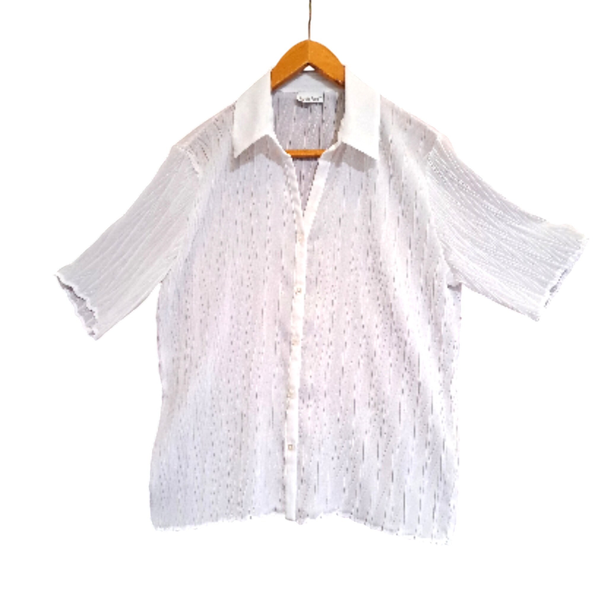 CHEMISIER STYLE PLISSE FROISSE - Taille: 48 Très bon état - 11,00 € CHEMISIER STYLE PLISSE FROISSE - Taille: 48 Très bon état reconditionné disponible sur Label Emmaüs