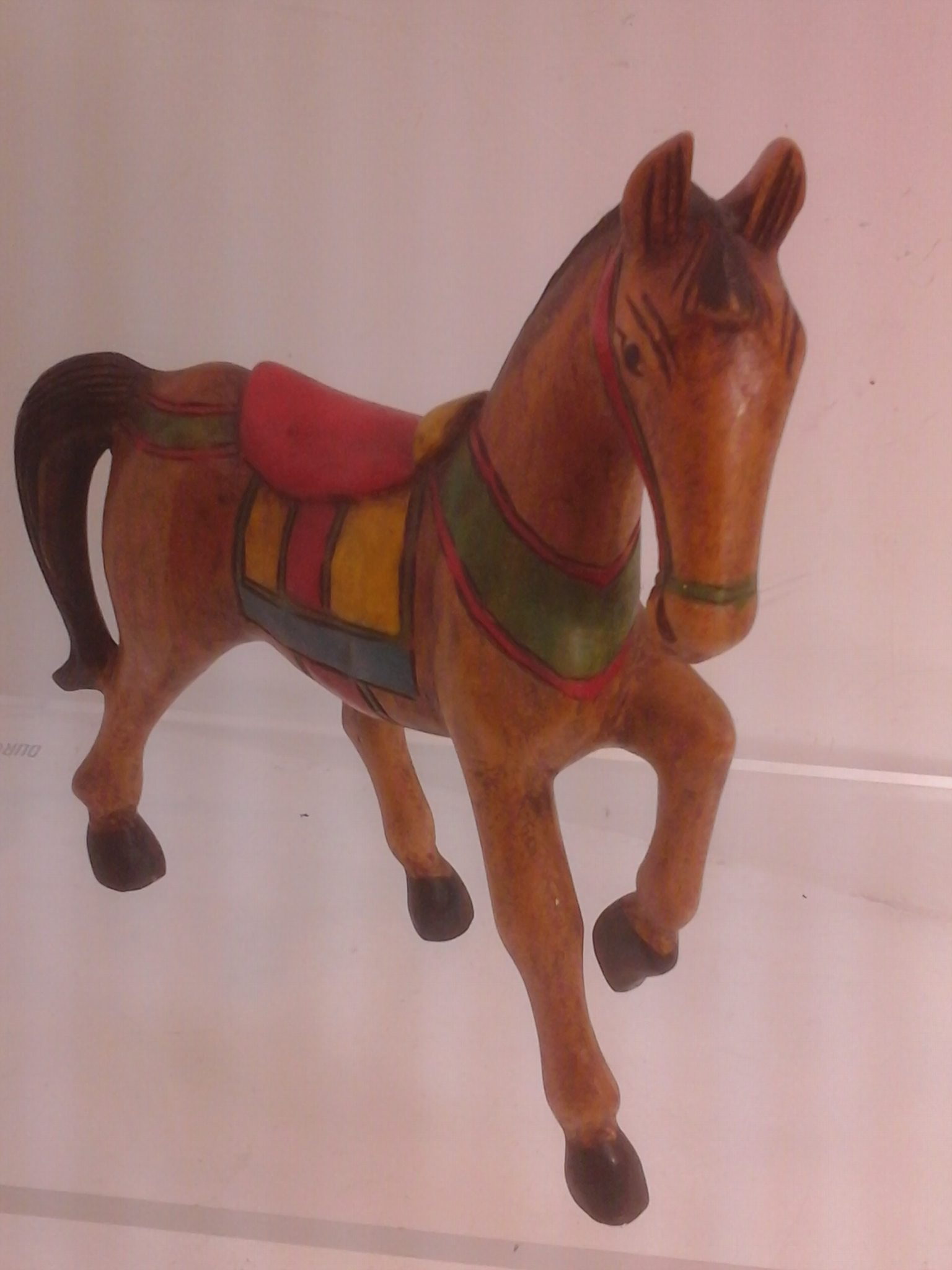 Voir photo 2 de Cheval au Pas sculpté en bois de Suar - 39x28 (Droit) Cheval au Pas sculpté en bois de Suar - 39x28 (Droit) Très bon état reconditionné photo 2