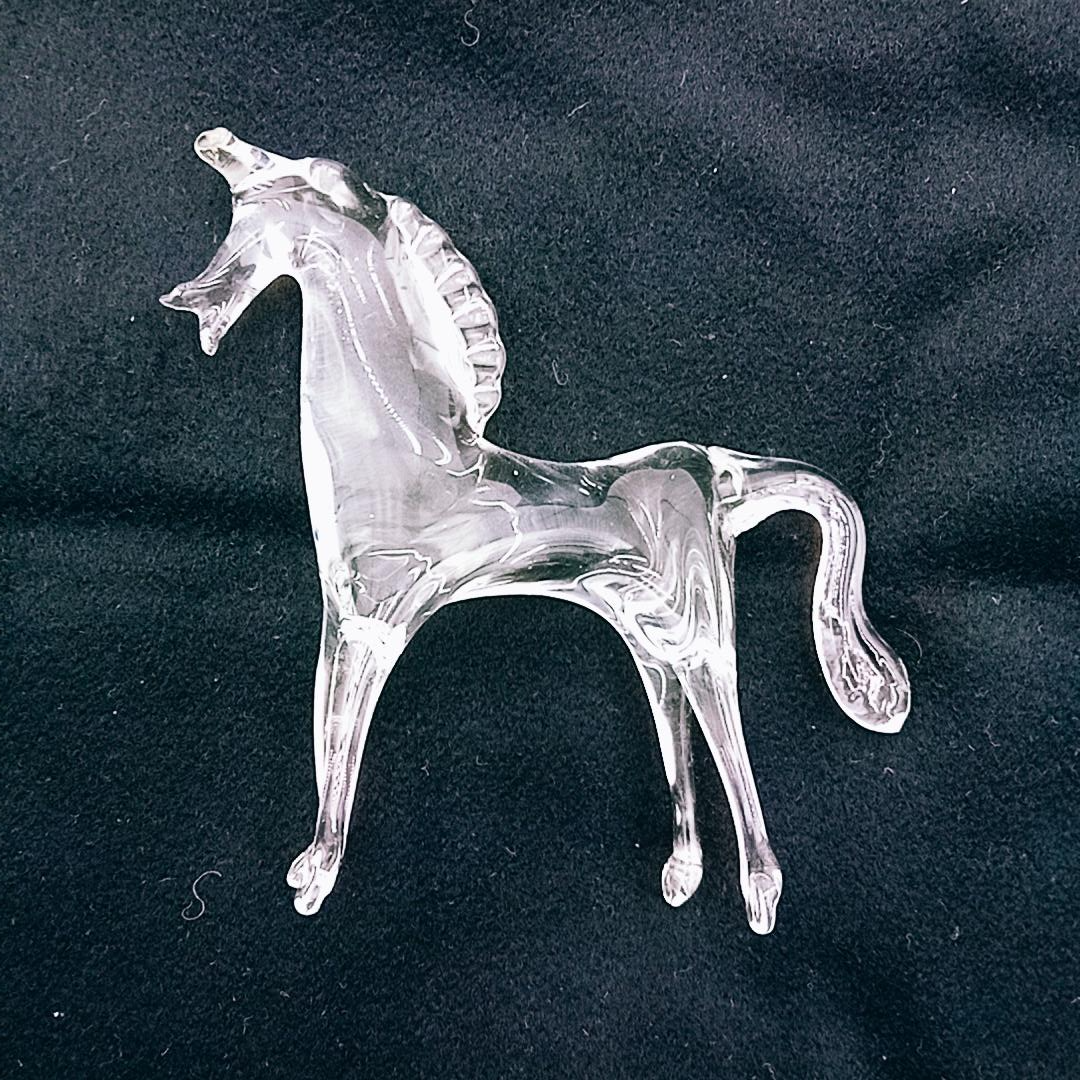 Voir photo 2 de Cheval en verre soufflé Cheval en verre soufflé Bon état reconditionné photo 2