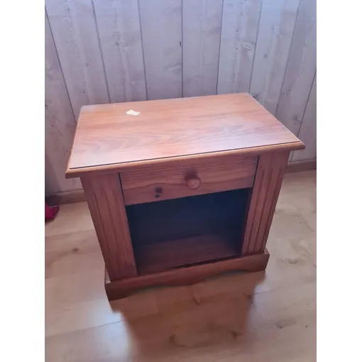Chevet Bois Teinté Miel Bon état reconditionné disponible sur Rakuten