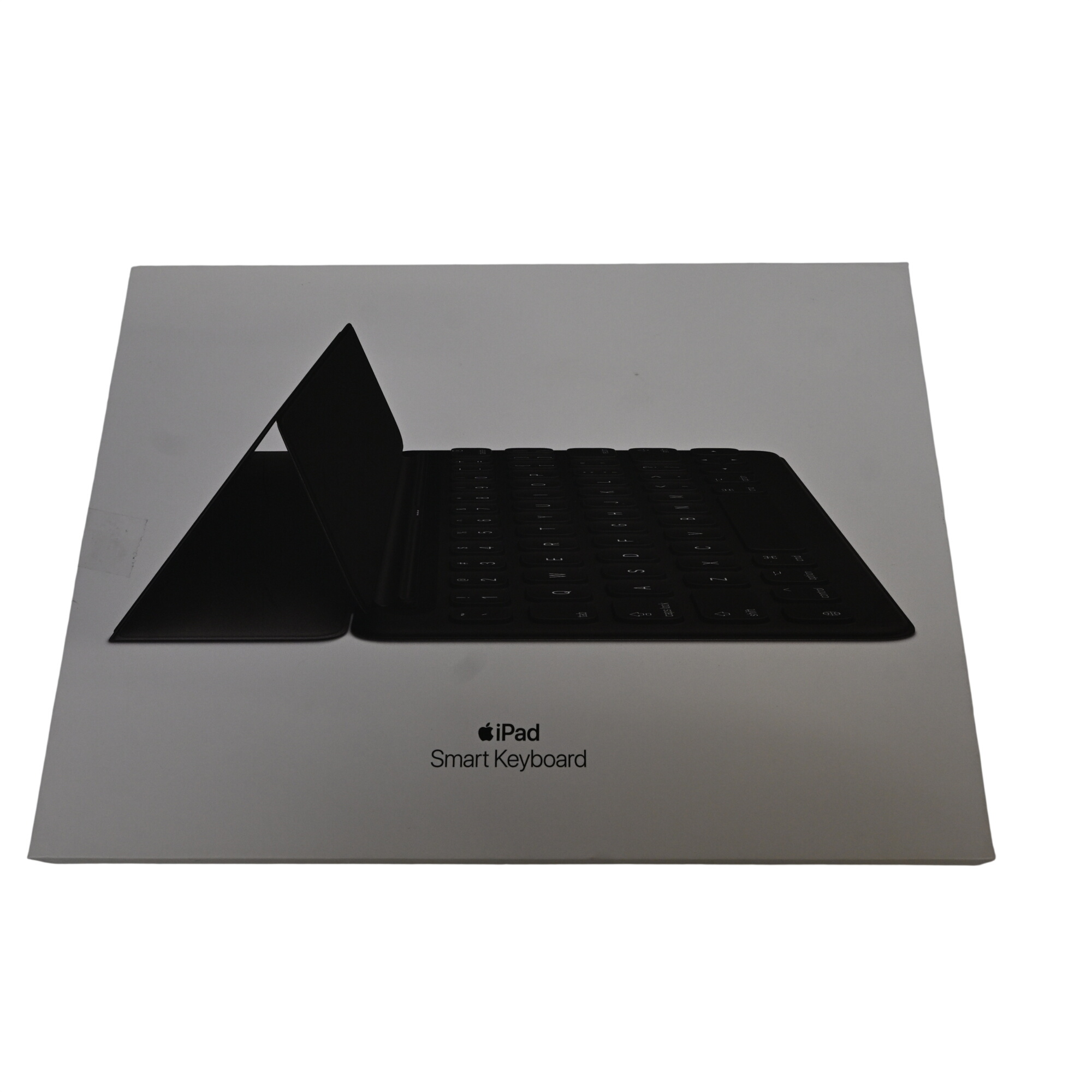 Acheter Clavier Apple Smart Keyboard pour Ipad Très bon état - 70,00 € Clavier Apple Smart Keyboard pour Ipad Très bon état reconditionné disponible sur Label Emmaüs