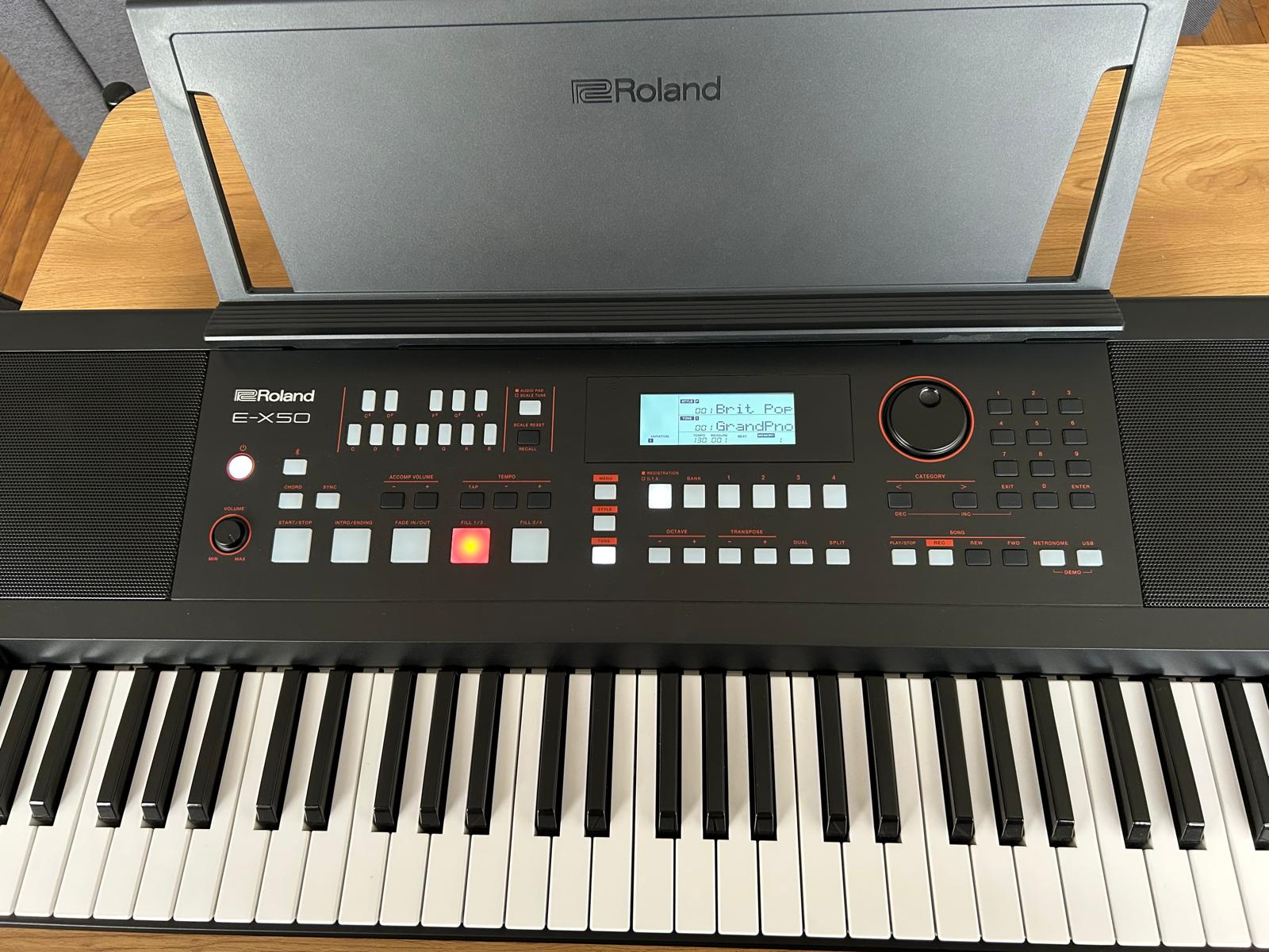 Clavier arrangeur Roland E-X50 Très bon état - 310,00 € Clavier arrangeur Roland E-X50 Très bon état reconditionné disponible sur Zic Ethic