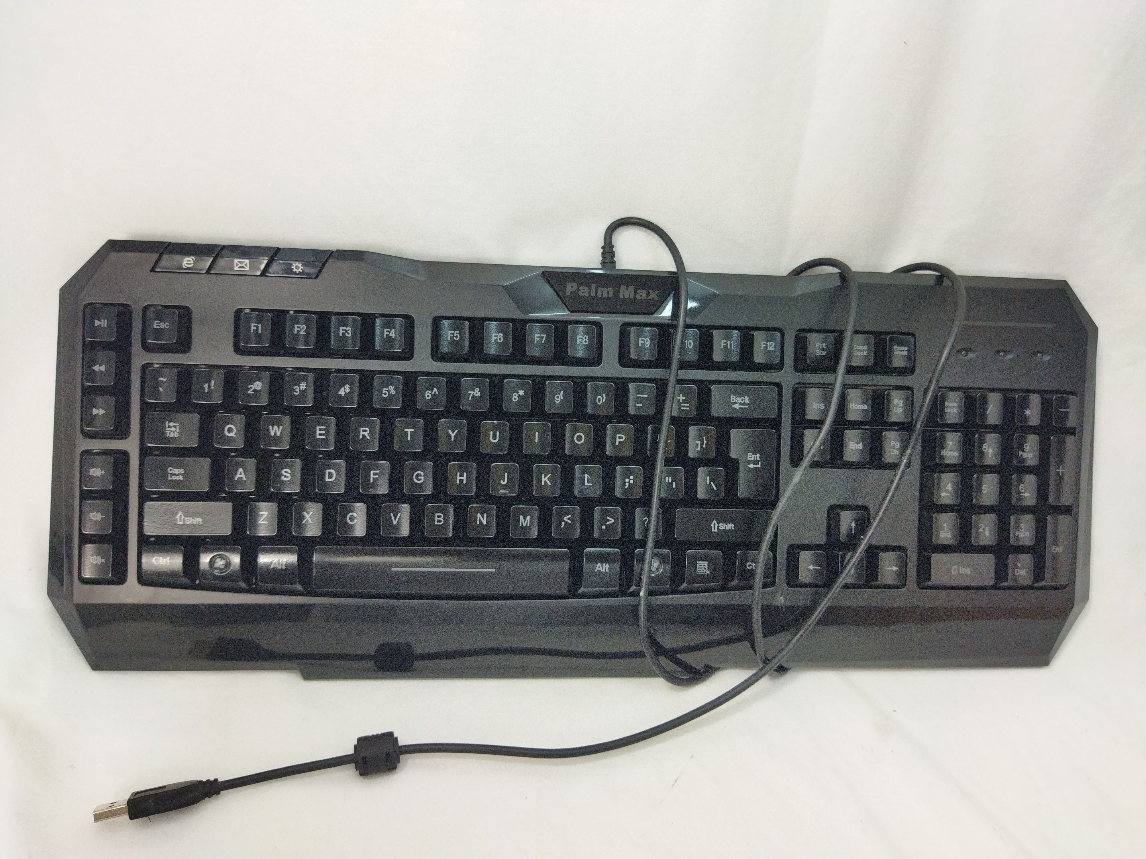 Voir photo 2 de Clavier Gamer Palm Max LED Clavier Gamer Palm Max LED Très bon état reconditionné photo 2