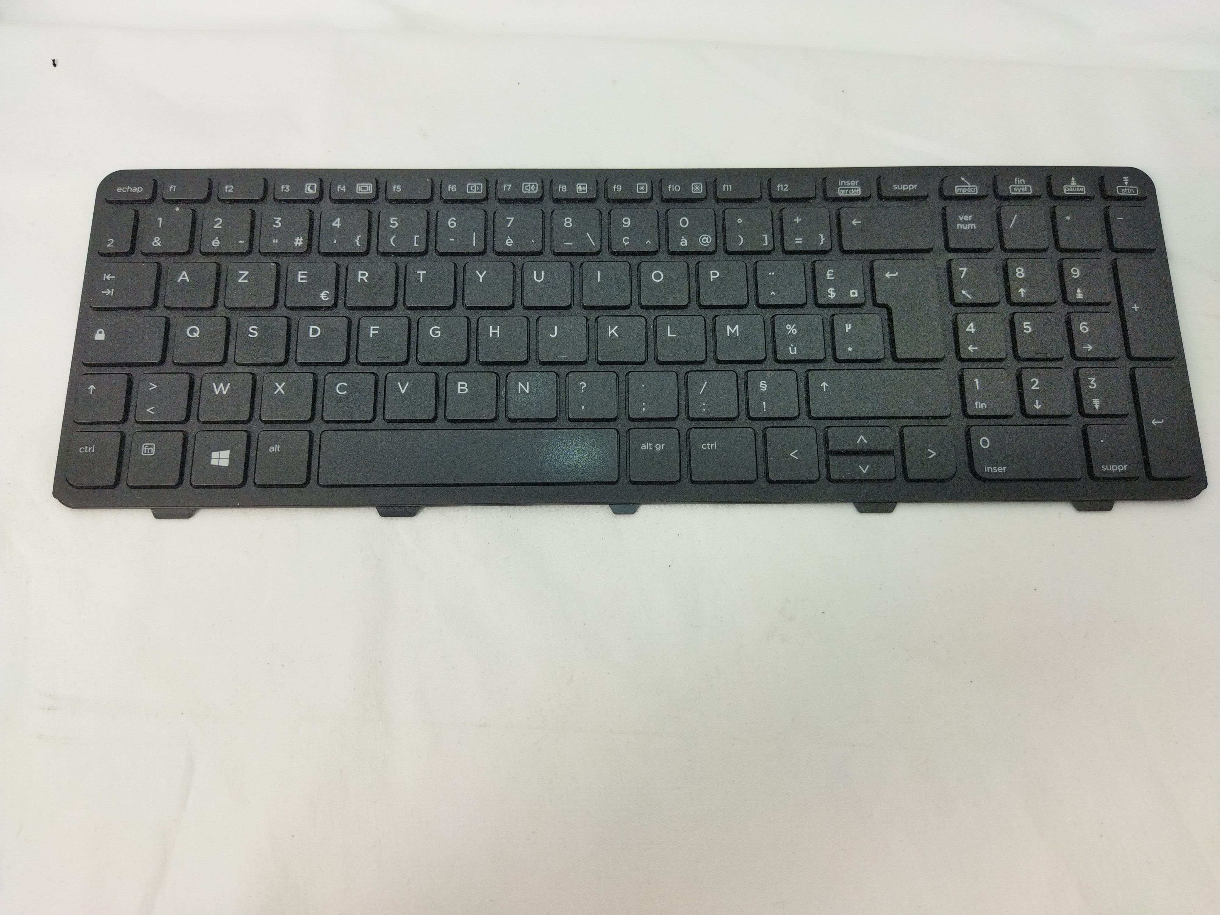 Clavier HP ProBook 450 G0 très bon état - 10,00 € Clavier HP ProBook 450 G0 très bon état reconditionné disponible sur Label Emmaüs