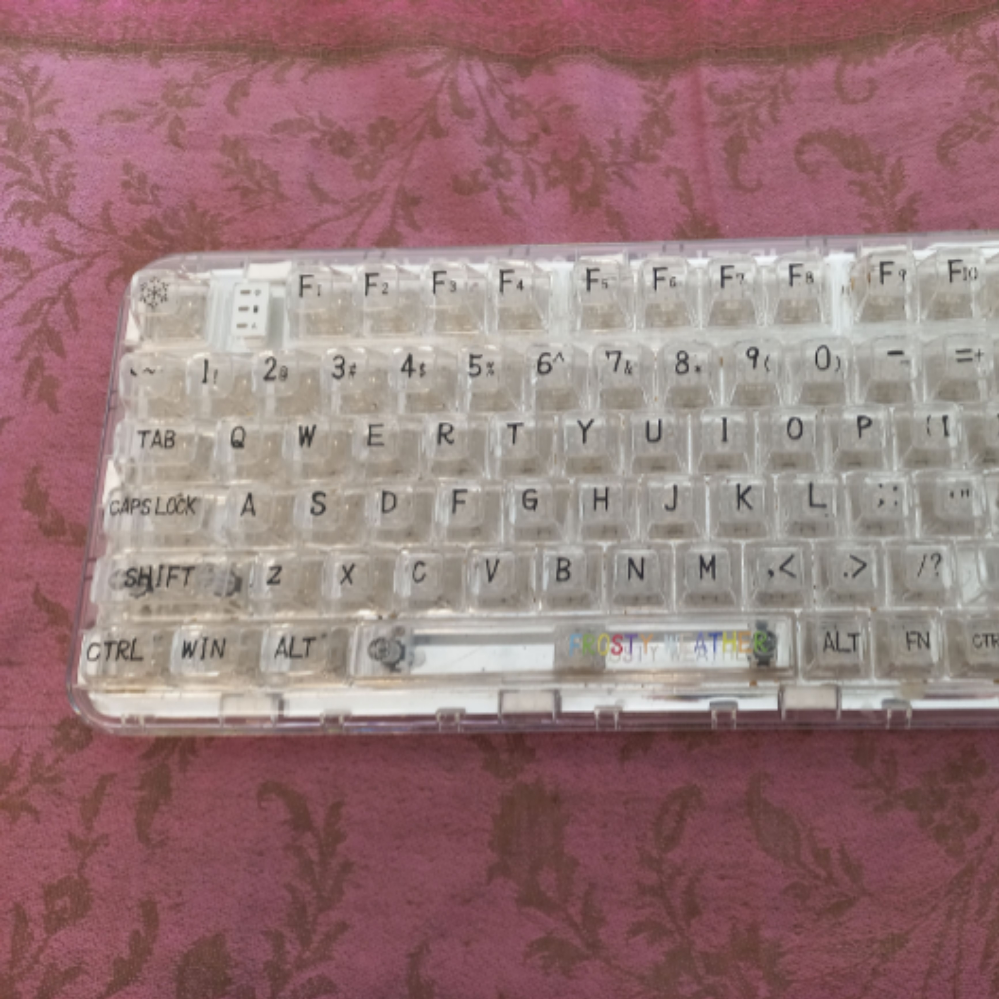 Voir photo 5 de Clavier mécanique transparent de la marque COOL KILLER CK 75 . Une largeur de 37 cm , une longueur de 14 cm . Bon etat Clavier mécanique transparent de la marque COOL KILLER CK 75 . Une largeur de 37 cm , une longueur de 14 cm . Bon etat Bon état reconditionné photo 5