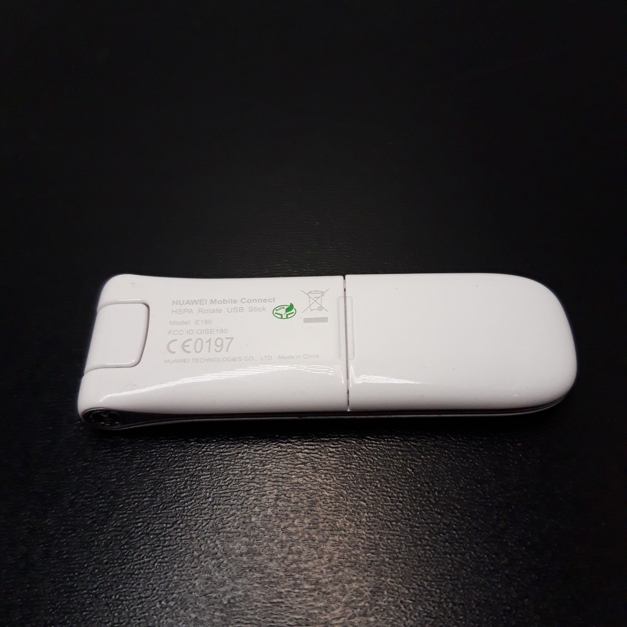Voir photo 2 de Clé 4g - Huawei | Dero Clé 4g - Huawei Bon état reconditionné photo 2 | Dero