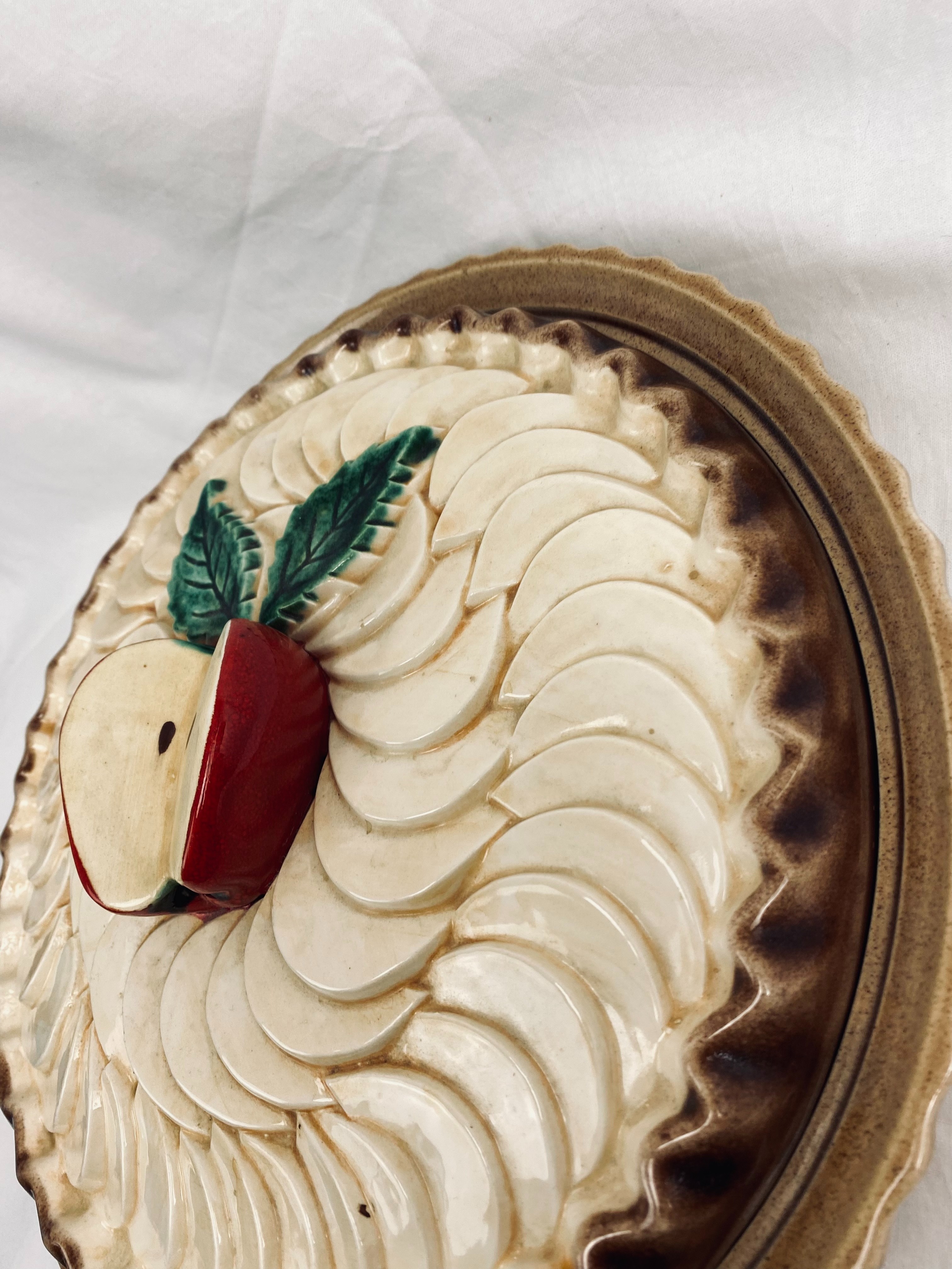 Voir photo 4 de Cloche à tarte ancienne en barbotine - Déco cuisine vintage Cloche à tarte ancienne en barbotine - Déco cuisine vintage Très bon état reconditionné photo 4