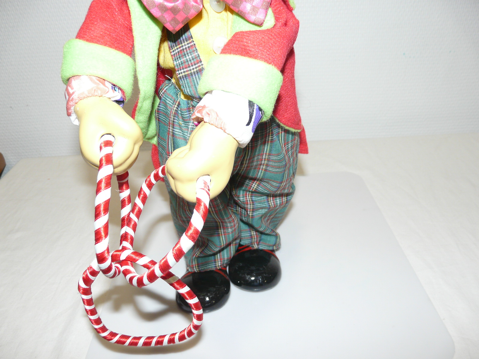 Voir photo 4 de Clown Automate Musicale à remonter 40 cm Clown Automate Musicale à remonter 40 cm Bon état reconditionné photo 4