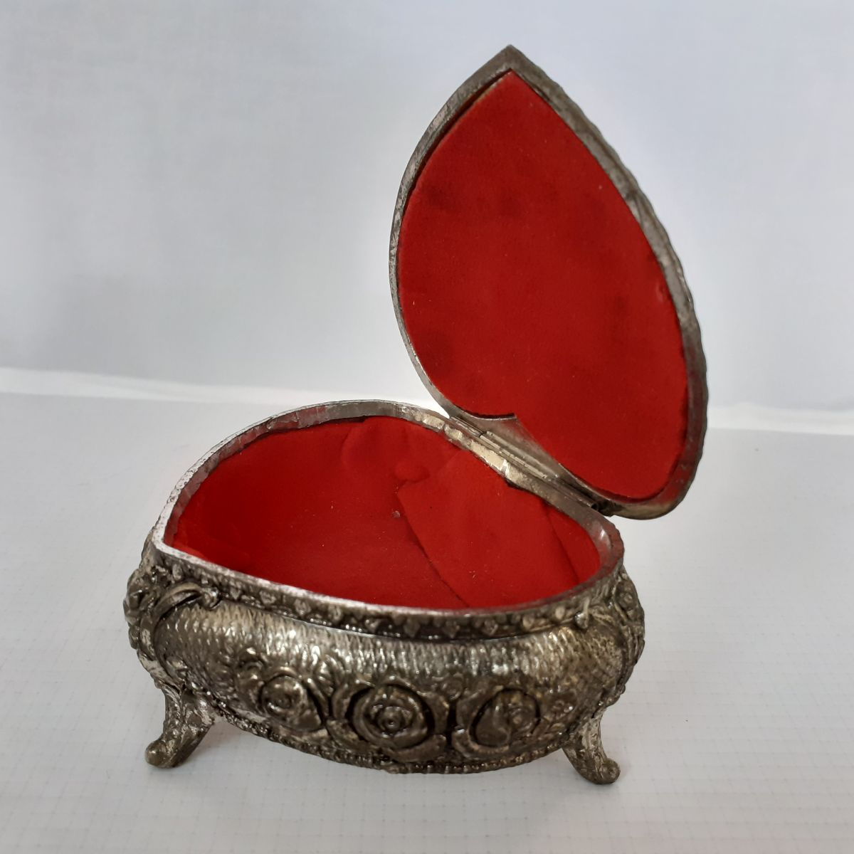 Voir photo 8 de Coffre à bijoux - étain - Coeur rouge Coffre à bijoux - étain - Coeur rouge Très bon état reconditionné photo 8