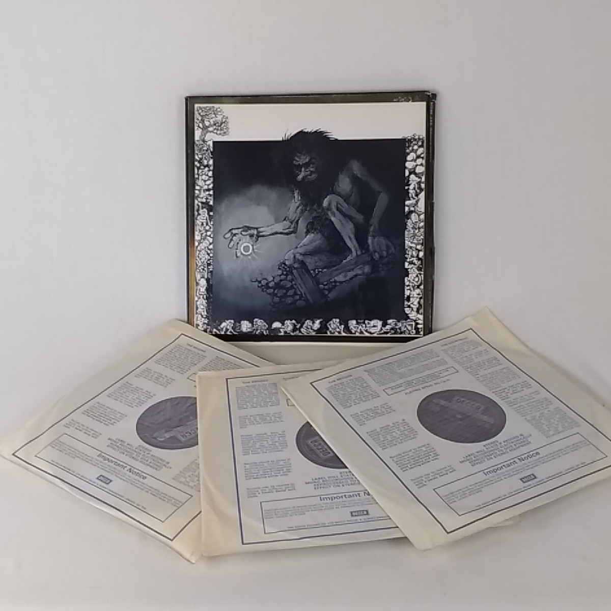 Voir photo 2 de Coffret 33T - Das Rheingold, Wagner, Vienna Philarmonic Orchestra - Livret + 3 disques Coffret 33T - Das Rheingold, Wagner, Vienna Philarmonic Orchestra - Livret + 3 disques État correct reconditionné photo 2
