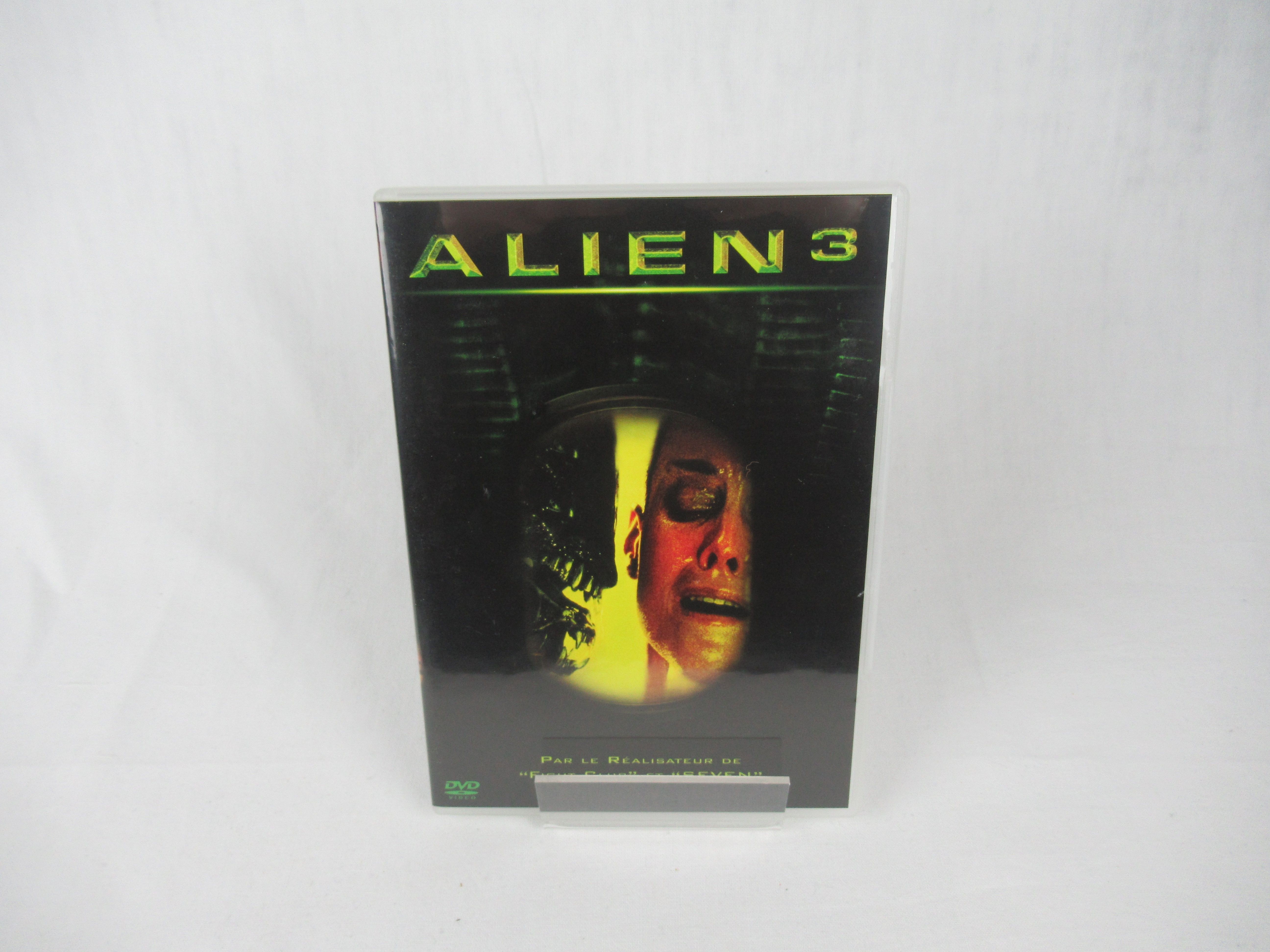 Voir photo 6 de Coffret 4 DVD Alien Quadrilogy Coffret 4 DVD Alien Quadrilogy Très bon état reconditionné photo 6