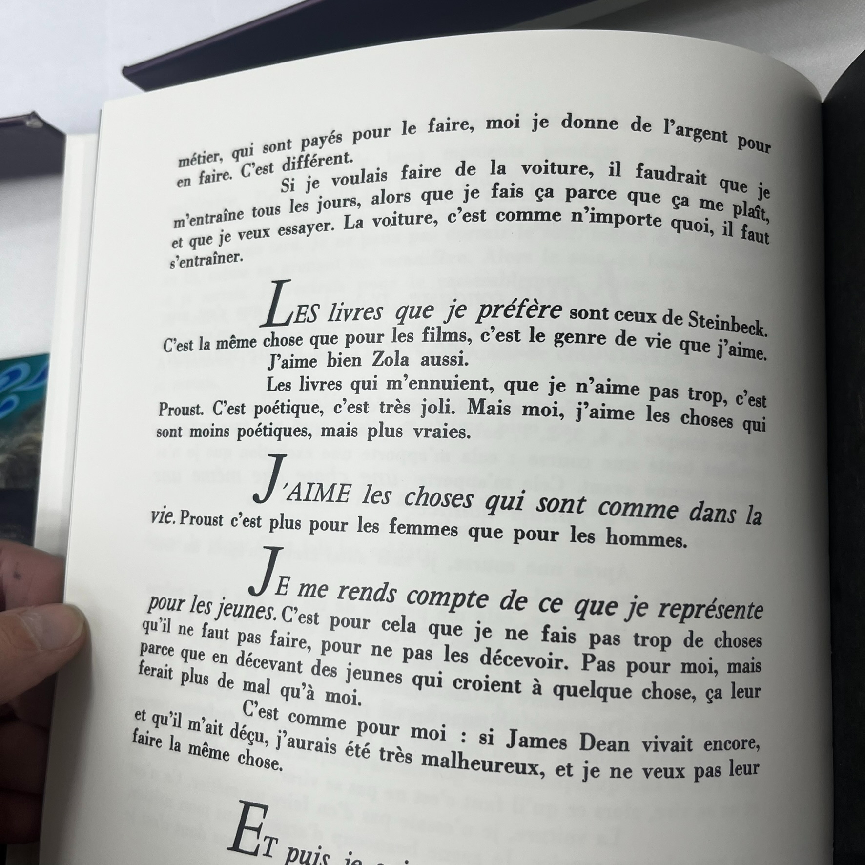 Voir photo 14 de Coffret 45 T Johnny Hallyday 1967/1969 Coffret 45 T Johnny Hallyday 1967/1969 Très bon état reconditionné photo 14