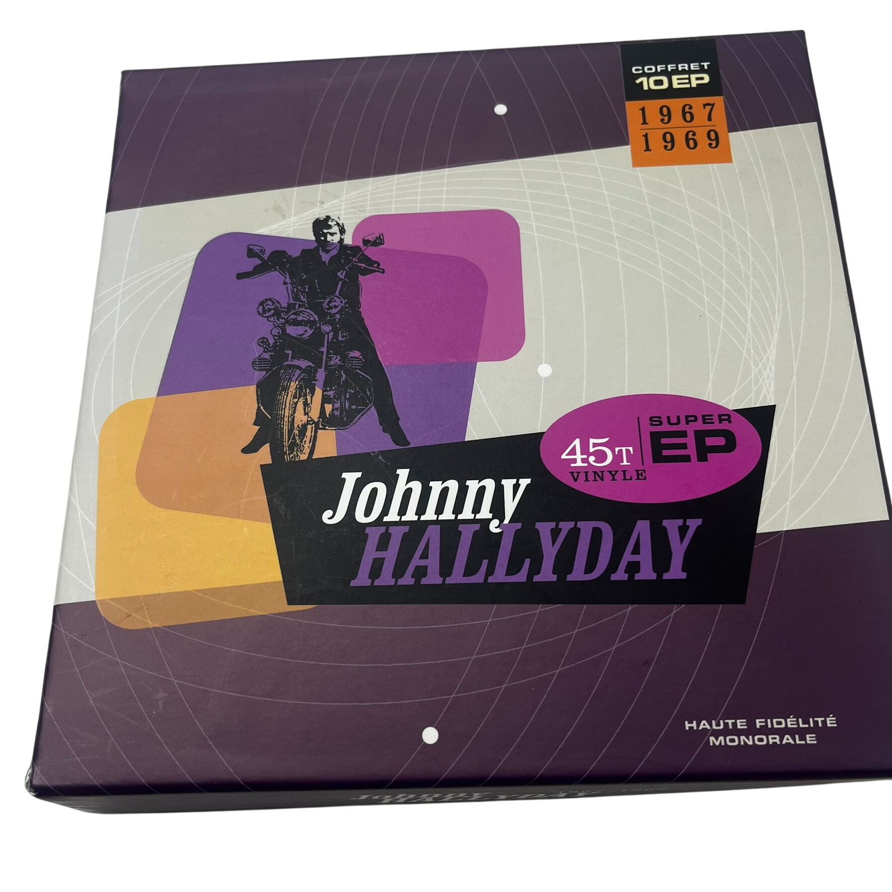 Acheter Coffret 45 T Johnny Hallyday 1967/1969 Très bon état - 69,00 € Coffret 45 T Johnny Hallyday 1967/1969 Très bon état reconditionné disponible sur Label Emmaüs