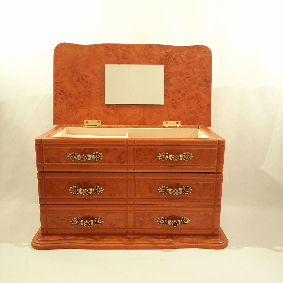 Voir photo 2 de Coffret à bijoux "commode" 3 tiroirs vintage Coffret à bijoux "commode" 3 tiroirs vintage Bon état reconditionné photo 2