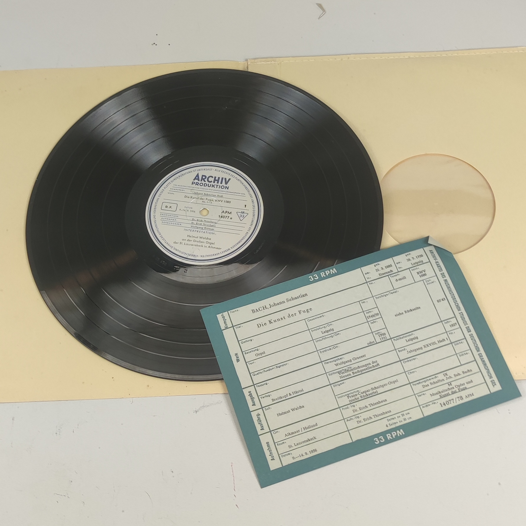Voir photo 2 de Coffret Complet Vinyle Archiv Production Johann Sebastian Bach "Die kunst der fuge" 14077 APM Coffret Complet Vinyle Archiv Production Johann Sebastian Bach "Die kunst der fuge" 14077 APM Bon état reconditionné photo 2