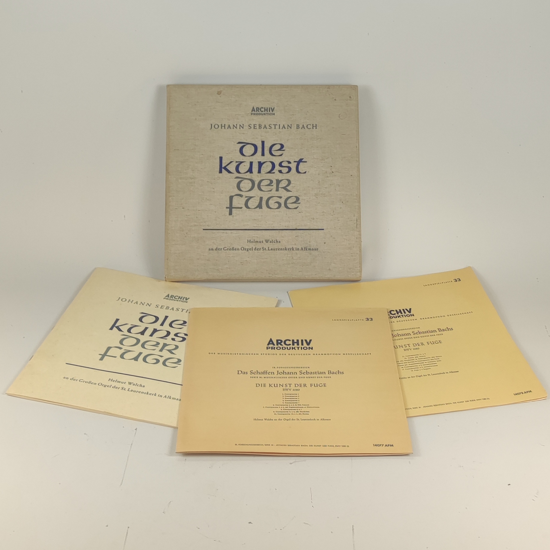 Voir photo 5 de Coffret Complet Vinyle Archiv Production Johann Sebastian Bach "Die kunst der fuge" 14077 APM Coffret Complet Vinyle Archiv Production Johann Sebastian Bach "Die kunst der fuge" 14077 APM Bon état reconditionné photo 5