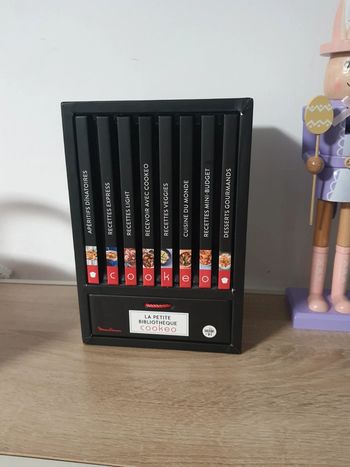 Coffret de 8 petits livres " la petite bibliothèque cookeo" TBE Très bon état reconditionné (offre indisponible)