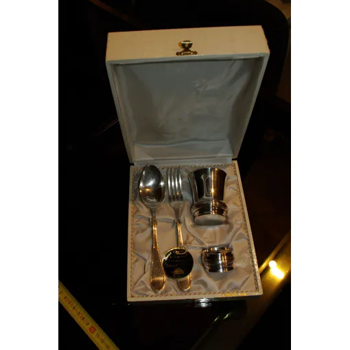 Coffret De Baptême En Métal Argenté Bon état reconditionné disponible sur Rakuten