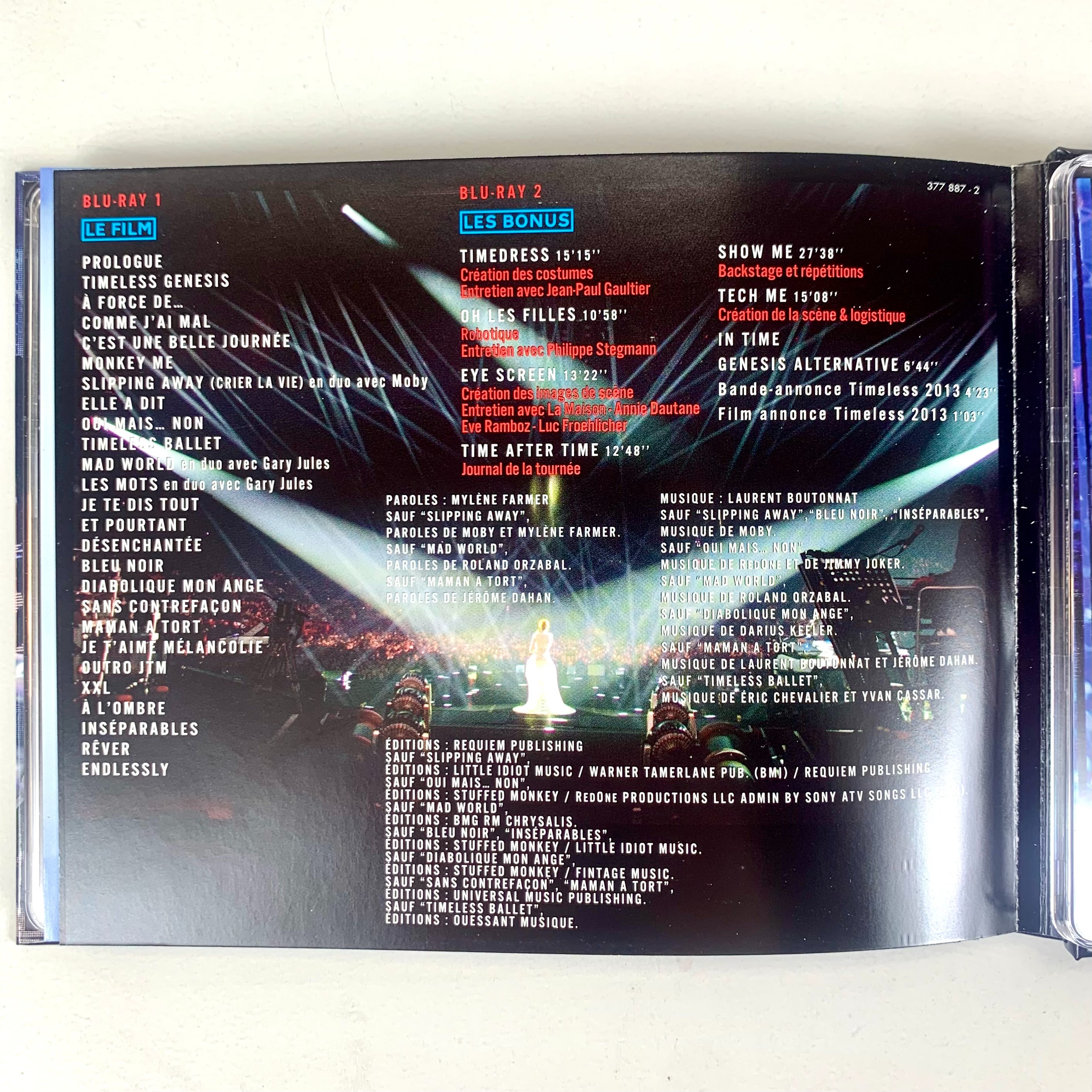 Voir photo 3 de Coffret Double Blu-ray Mylène Farmer Timeless 2013 Coffret Double Blu-ray Mylène Farmer Timeless 2013 reconditionné photo 3