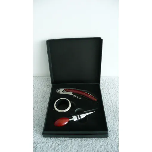 Coffret Du Sommelier 3 Pièces Tire Bouchon À Couteau. Bouchon. Stop Goutte. Le Rouge Et Noir Bon état - 20,00 € Coffret Du Sommelier 3 Pièces Tire Bouchon À Couteau. Bouchon. Stop Goutte. Le Rouge Et Noir Bon état reconditionné disponible sur Rakuten