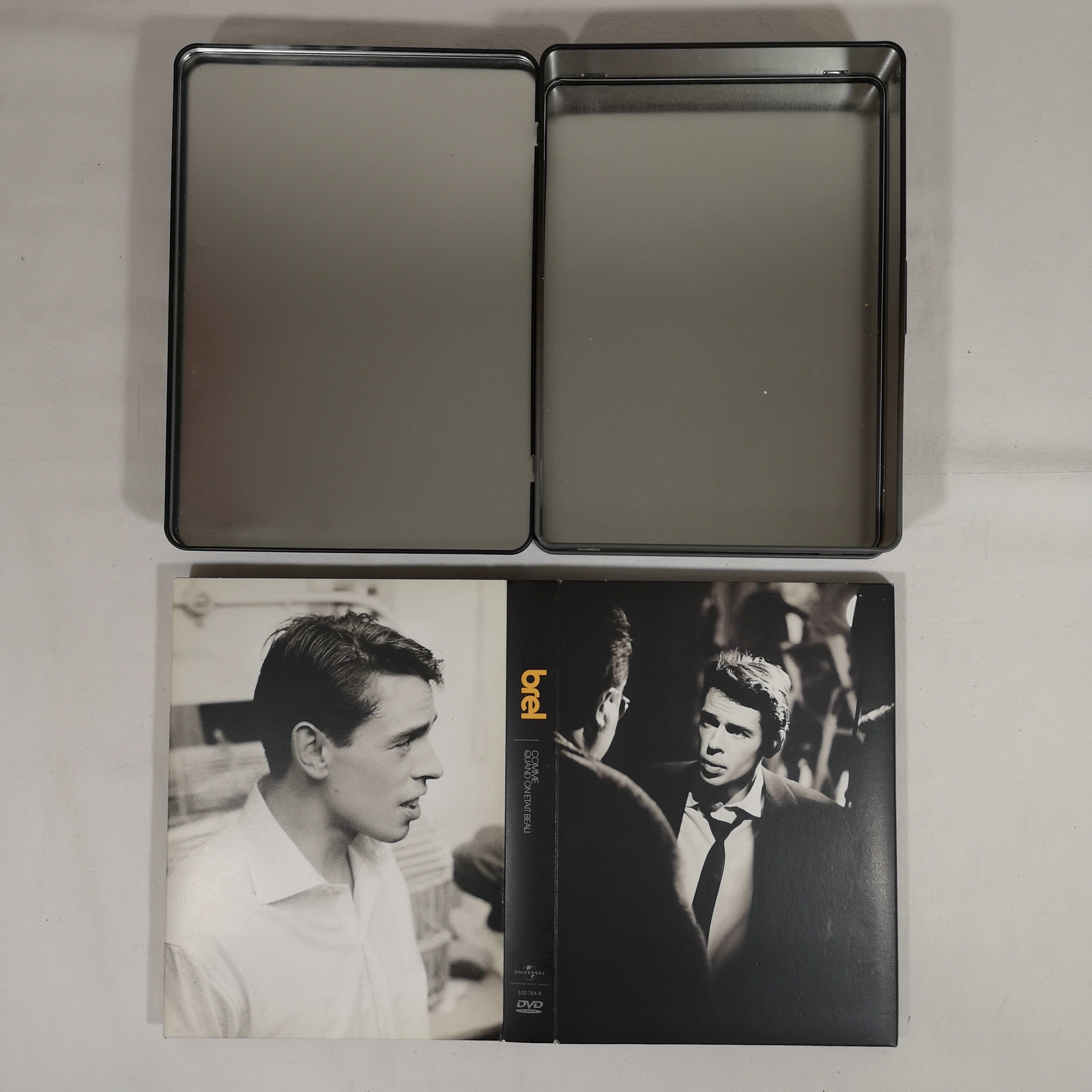 Voir photo 4 de Coffret métal collector BREL "Comme quand on était beau" Steelbook 3 DVD Coffret métal collector BREL "Comme quand on était beau" Steelbook 3 DVD Très bon état reconditionné photo 4