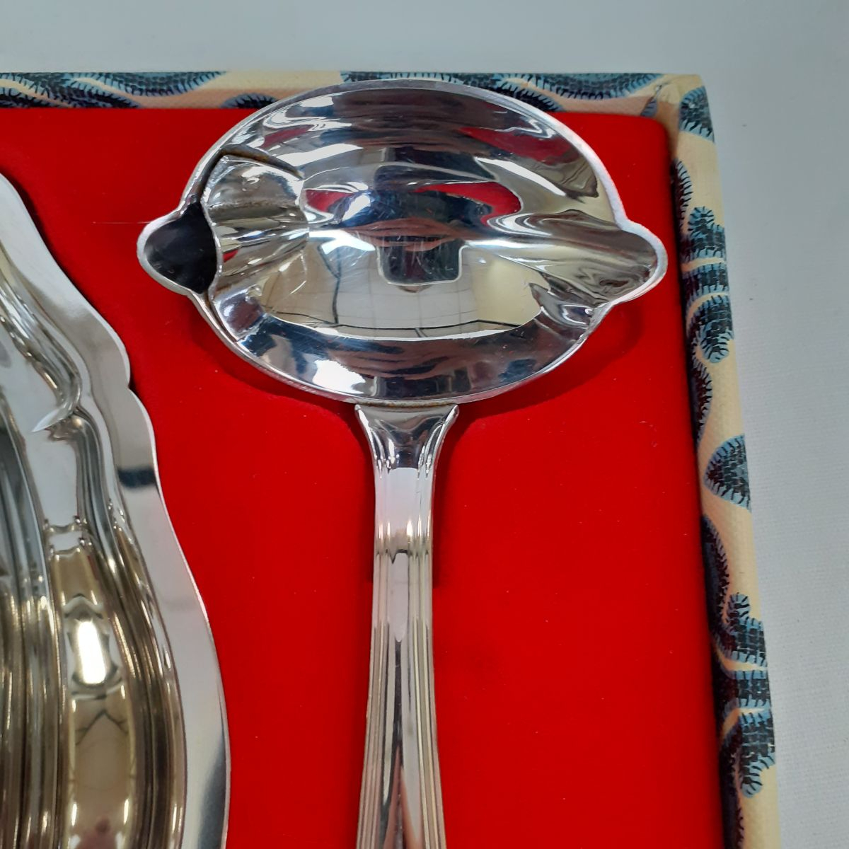 Voir photo 5 de Coffret Saucière et louche - Inox Coffret Saucière et louche - Inox Bon état reconditionné photo 5