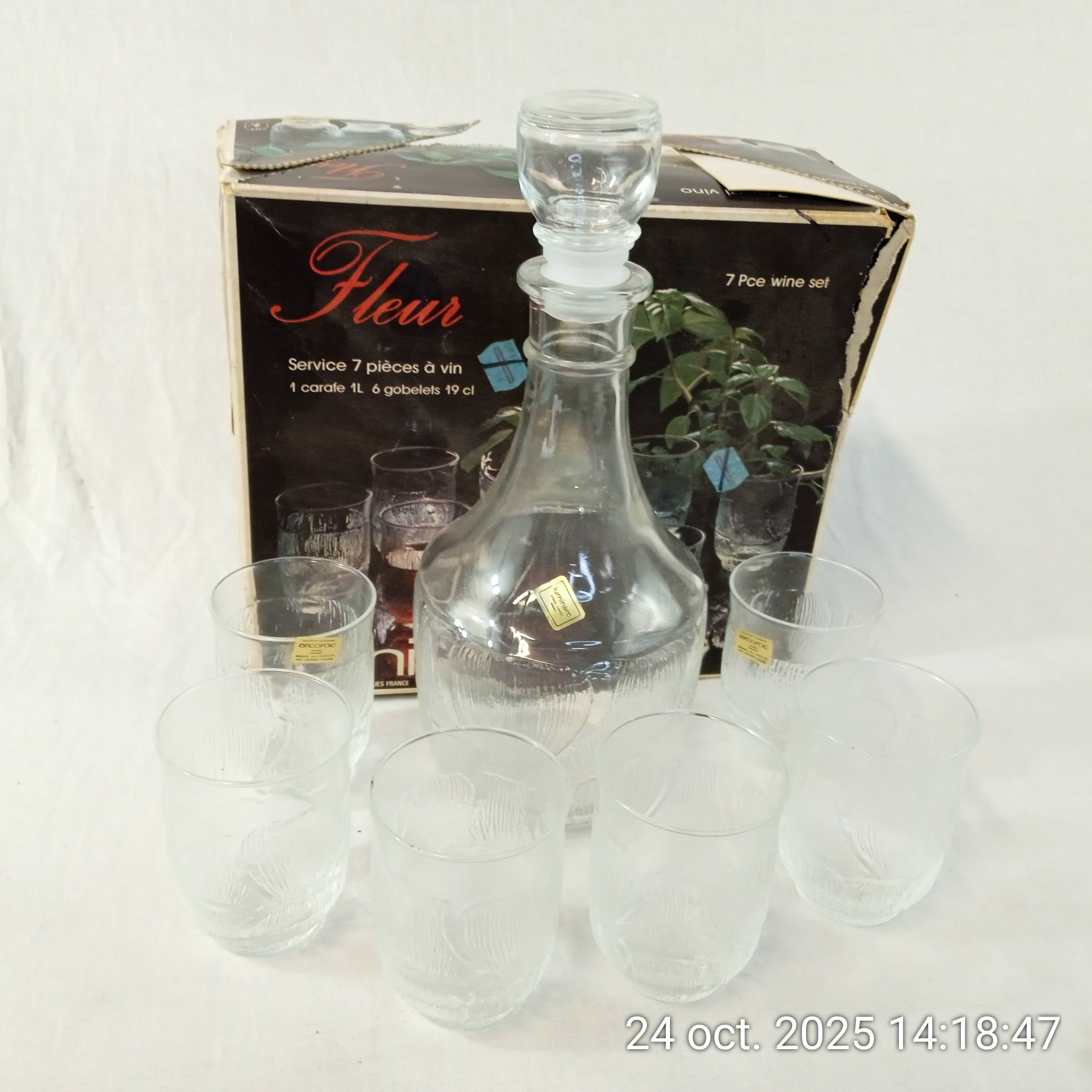 Voir photo 2 de Coffret Service à vin Arc LUMINARC Fleur Coffret Service à vin Arc LUMINARC Fleur Très bon état reconditionné photo 2