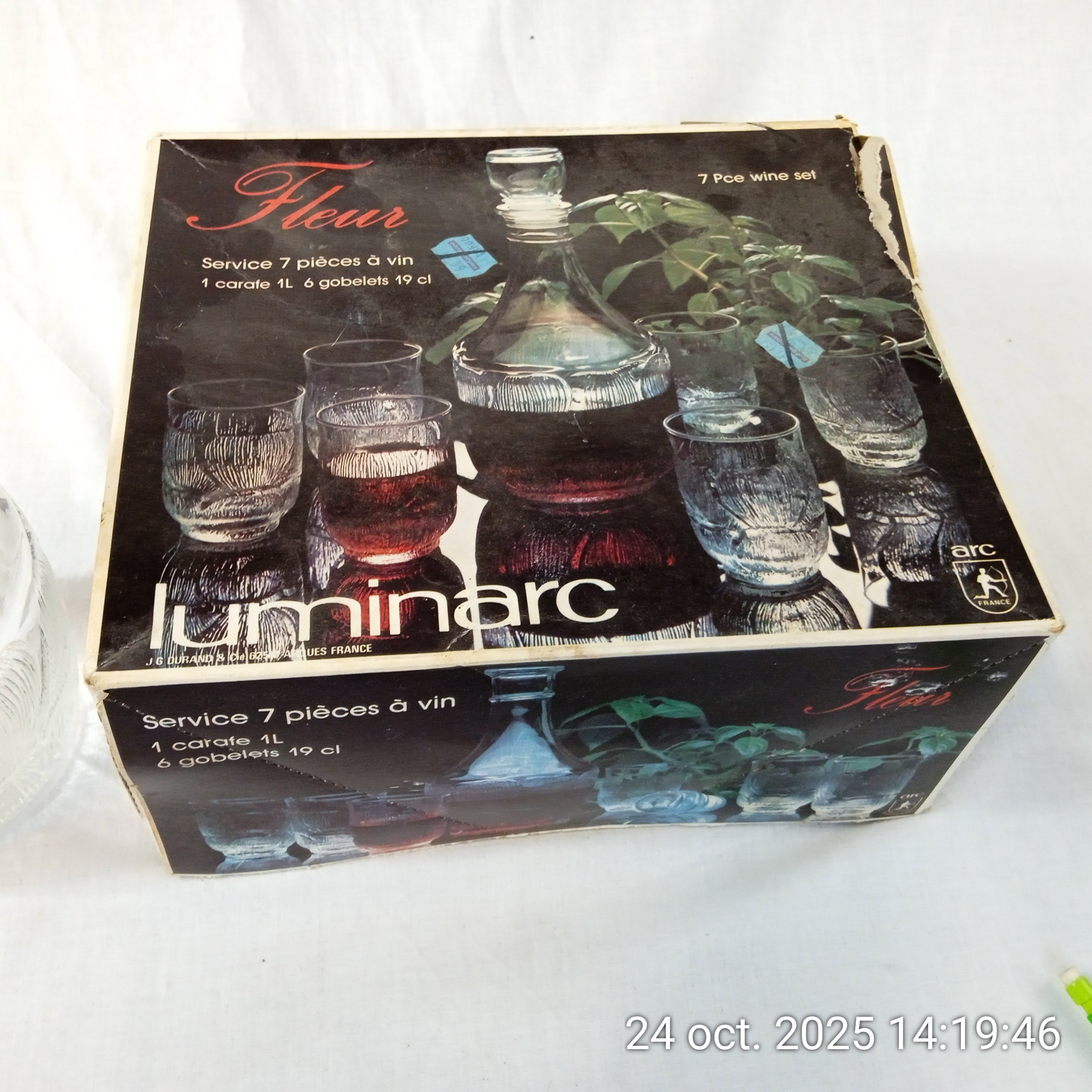 Voir photo 3 de Coffret Service à vin Arc LUMINARC Fleur Coffret Service à vin Arc LUMINARC Fleur Très bon état reconditionné photo 3