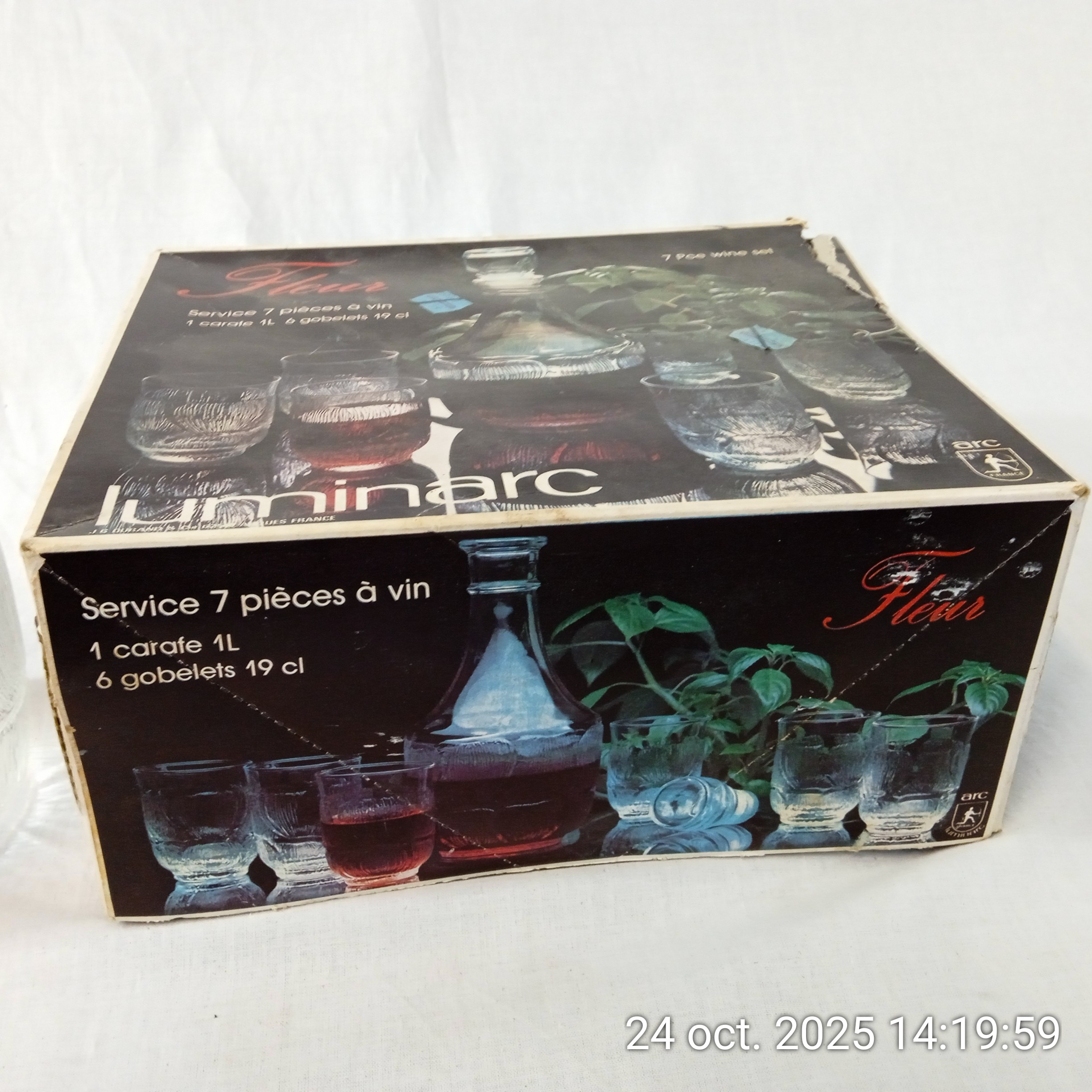 Voir photo 4 de Coffret Service à vin Arc LUMINARC Fleur Coffret Service à vin Arc LUMINARC Fleur Très bon état reconditionné photo 4