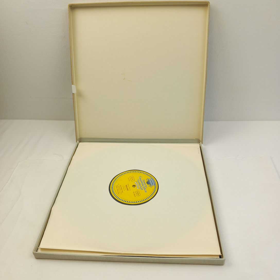 Voir photo 5 de Coffret Vinyles Berlioz requiem Grande messe des morts 1967 Coffret Vinyles Berlioz requiem Grande messe des morts 1967 Bon état reconditionné photo 5
