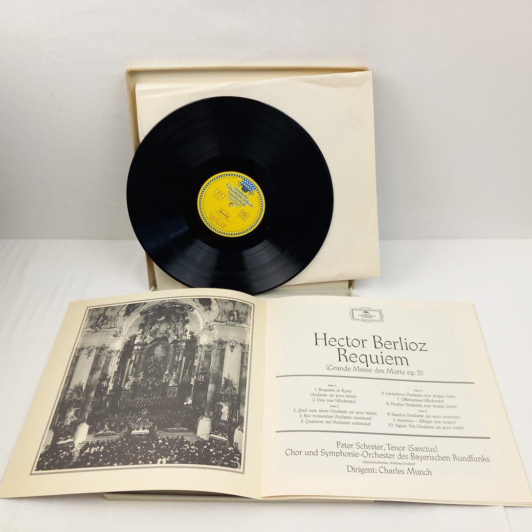 Voir photo 8 de Coffret Vinyles Berlioz requiem Grande messe des morts 1967 Coffret Vinyles Berlioz requiem Grande messe des morts 1967 Bon état reconditionné photo 8