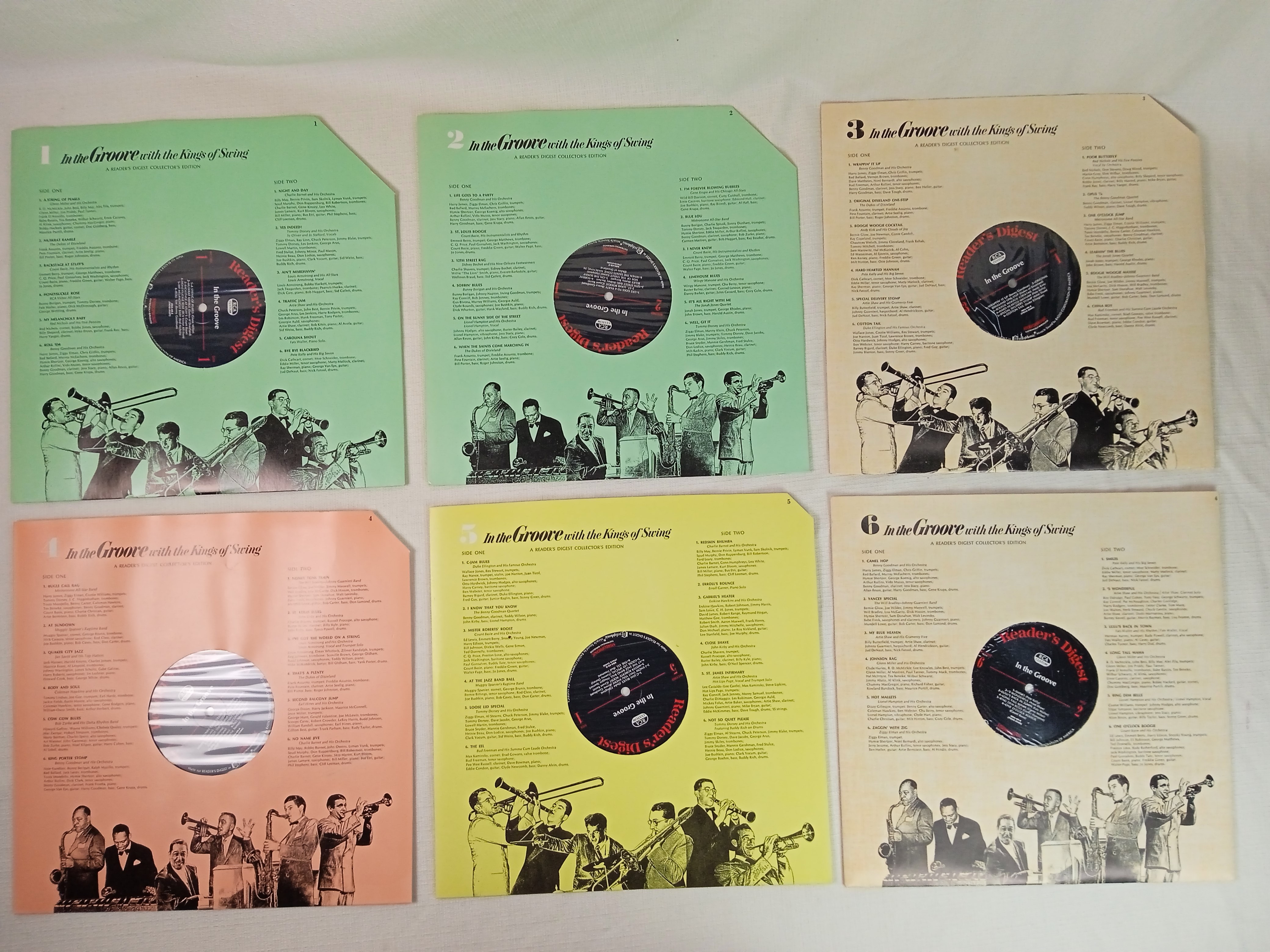 Voir photo 2 de Collector's Edition : 6 vinyles 33 tours In the Groove with the Kings of Swing Collector's Edition : 6 vinyles 33 tours In the Groove with the Kings of Swing État correct reconditionné photo 2