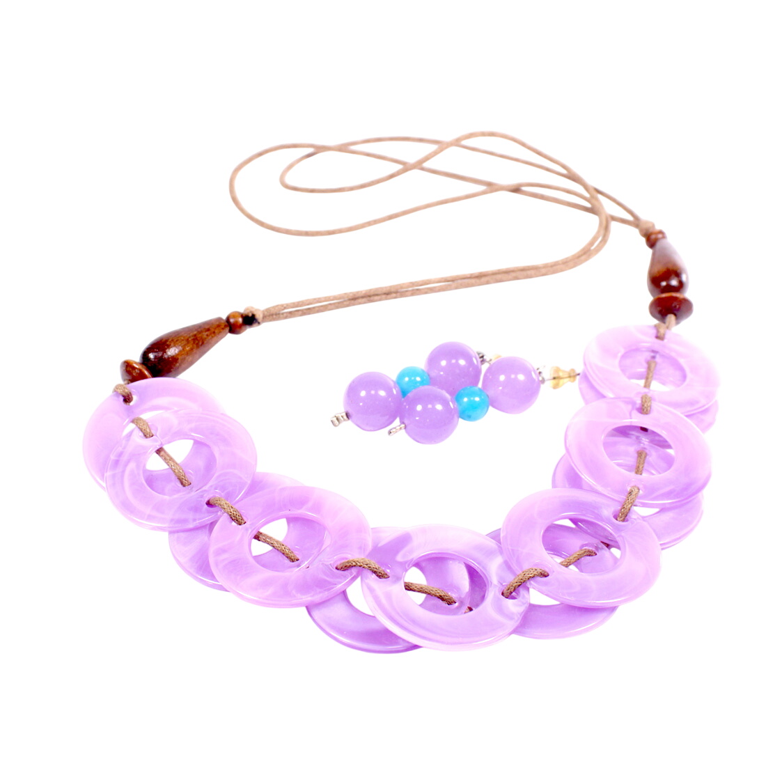 Collier + boucles d'oreille mauves Bon état - 12,00 € Collier + boucles d'oreille mauves Bon état reconditionné disponible sur Label Emmaüs