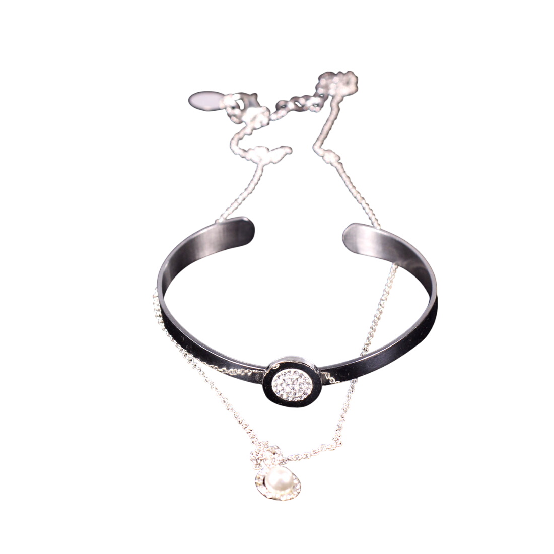 Acheter Collier + bracelet en métal argenté Bon état - 15,00 € Collier + bracelet en métal argenté Bon état reconditionné disponible sur Label Emmaüs