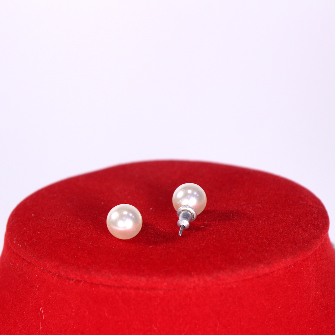 Voir photo 3 de Collier de perles synthétiques forme progressive Collier de perles synthétiques forme progressive Bon état reconditionné photo 3
