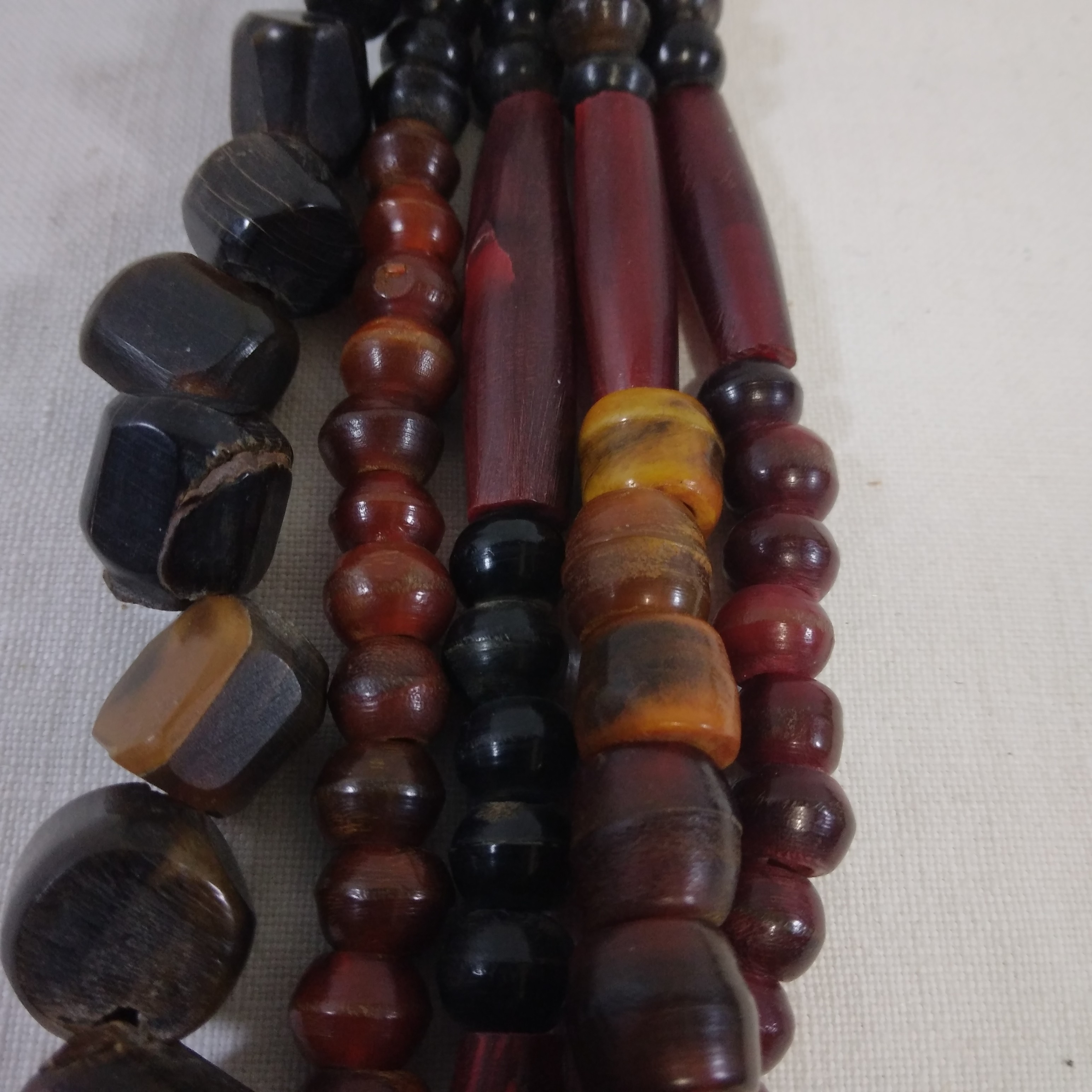 Voir photo 3 de Collier en perles de corne Collier en perles de corne Très bon état reconditionné photo 3