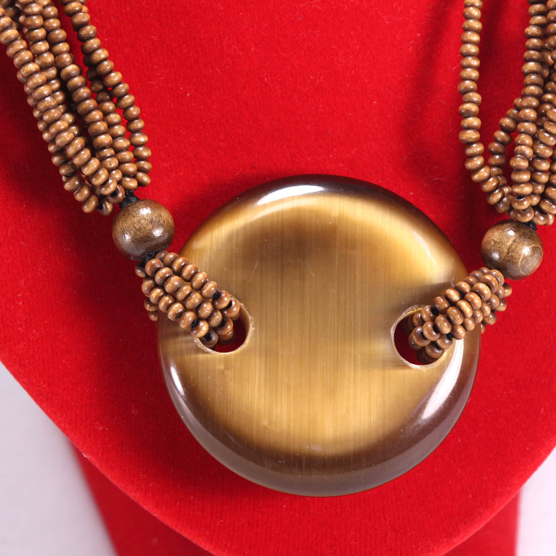 Collier Titto en fines perles de bois et pendentif en verre Bon état reconditionné photo 2