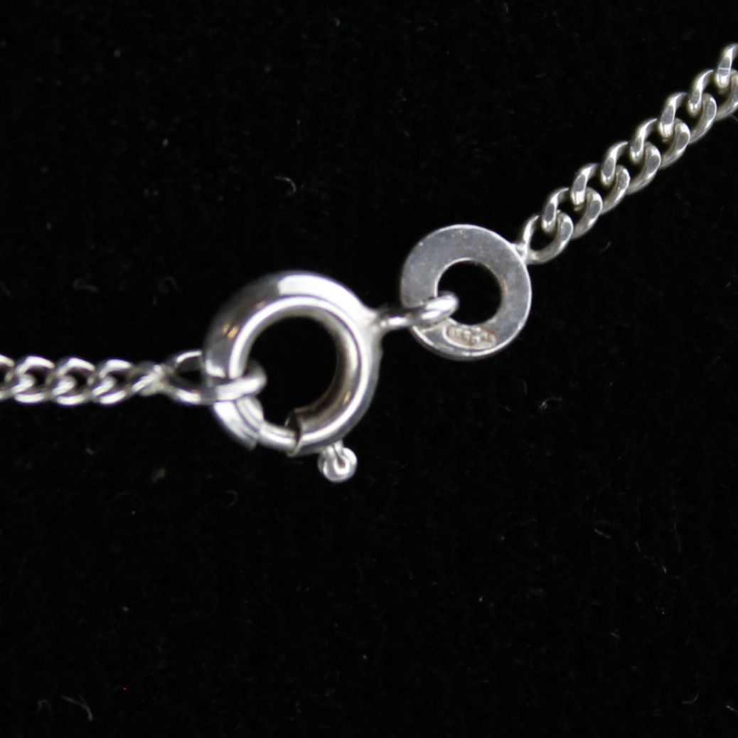Voir photo 3 de Collier "Yin-Yang" ☯ - Argent 925 Collier "Yin-Yang" ☯ - Argent 925 Très bon état reconditionné photo 3