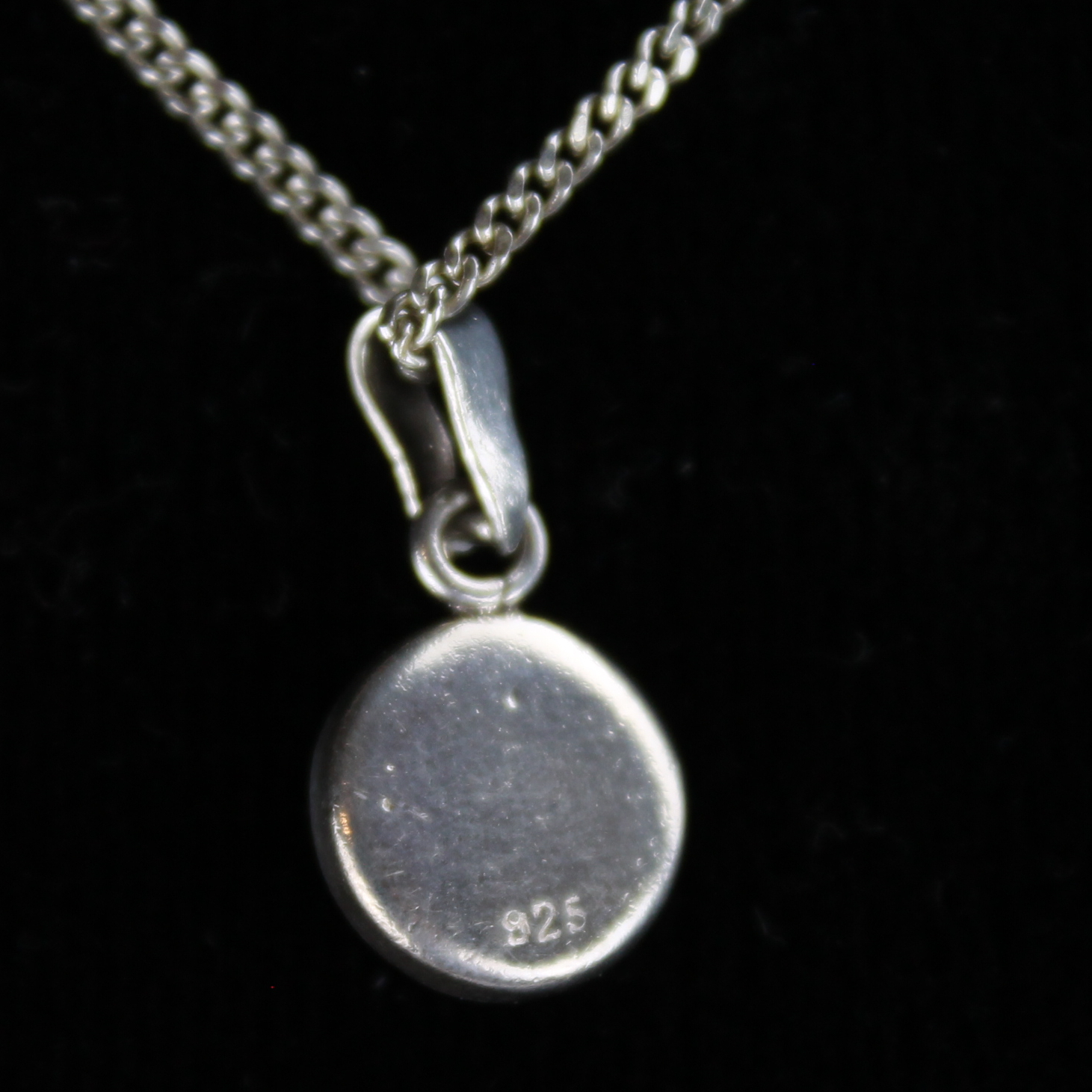 Voir photo 4 de Collier "Yin-Yang" ☯ - Argent 925 Collier "Yin-Yang" ☯ - Argent 925 Très bon état reconditionné photo 4